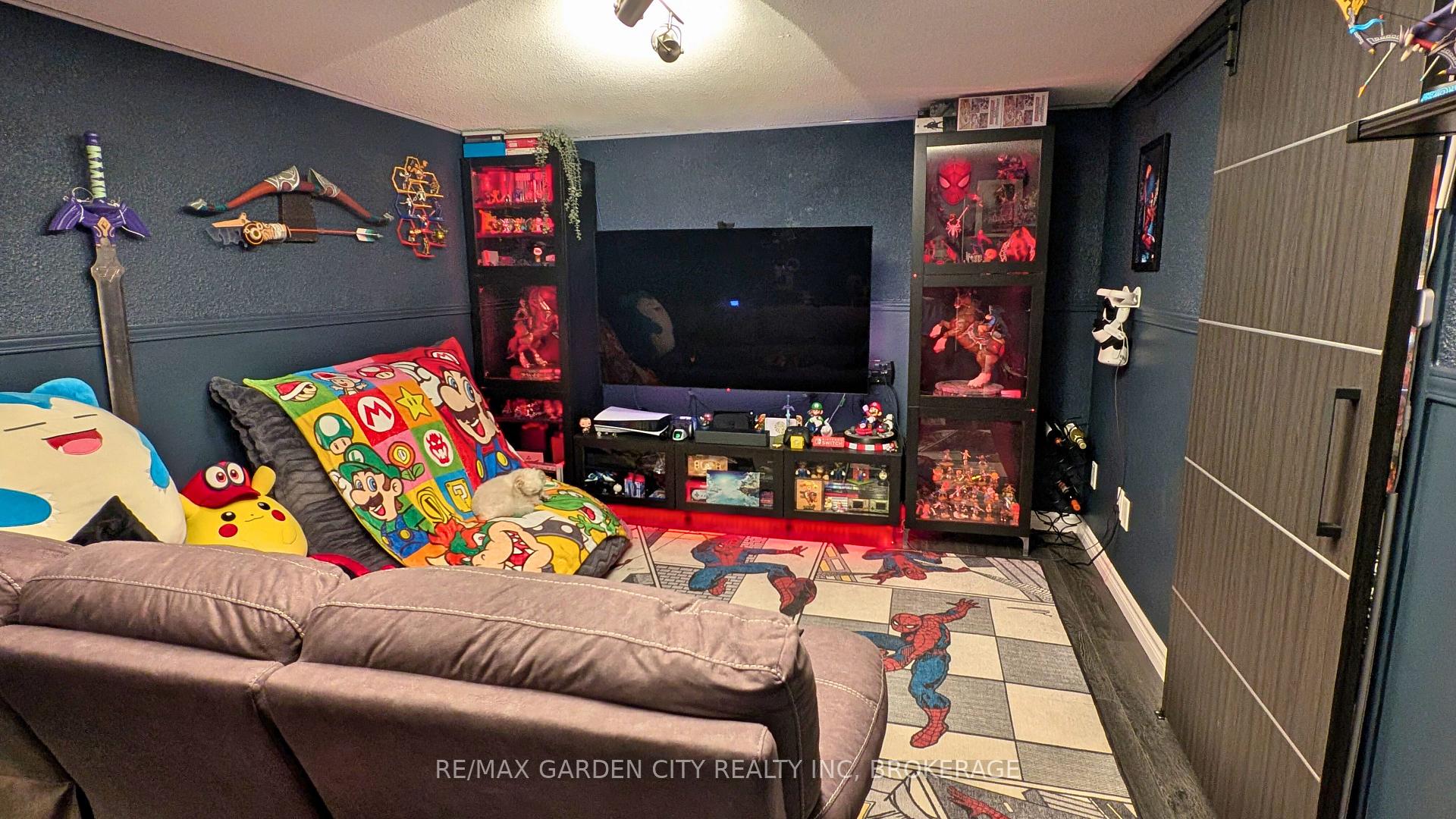 Photo 47 of 910 Limeridge Road E, Hamilton, Berrisfield — HOMEH