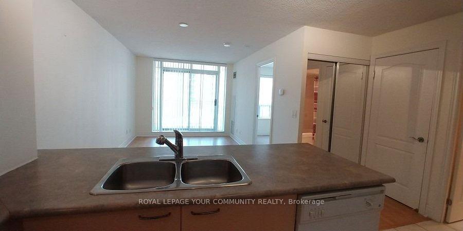Photo 8 of Unit 525, 62 Suncrest Boulevard S, Markham, Commerce Valley — HOMEH