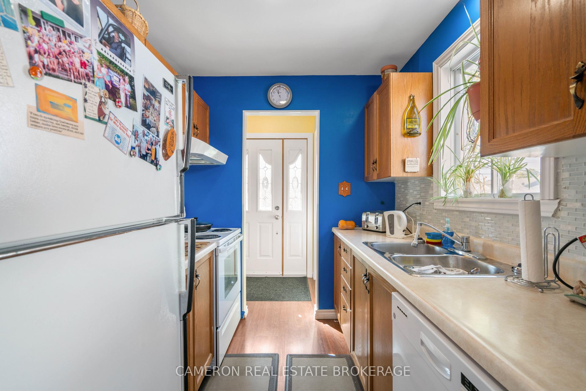 Photo 8 of 793 Laflin Avenue, Cornwall — HOMEH
