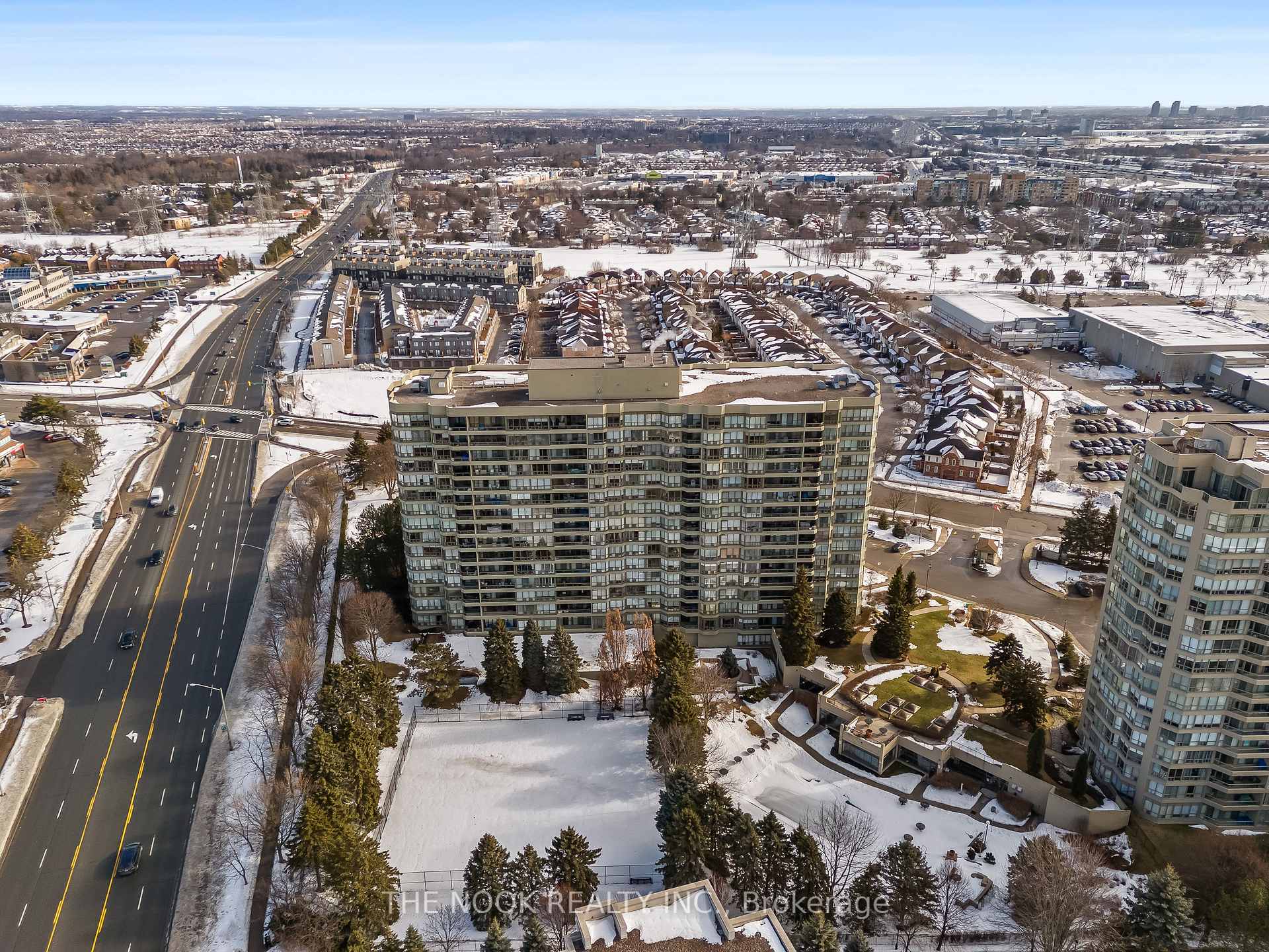 Photo 38 of Unit 1014, 1890 Valley Farm Road, Pickering, Town Centre — HOMEH
