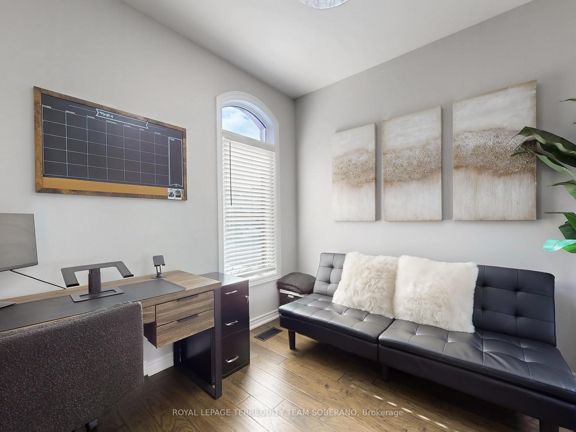 Photo 15 of 98 Erskine Drive, Clarington, Newcastle — HOMEH