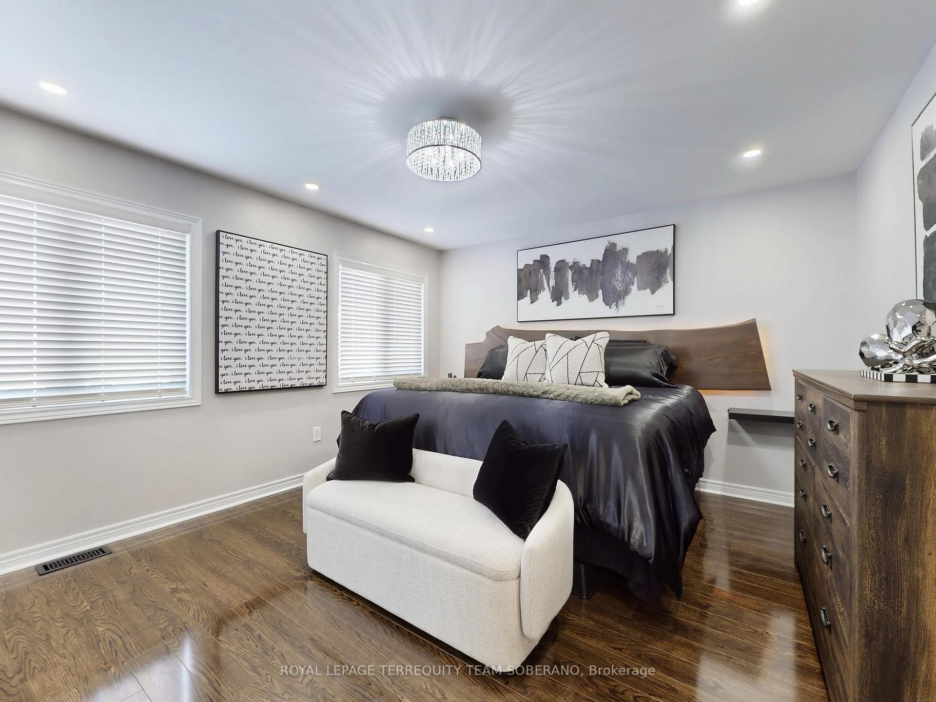 Photo 20 of 98 Erskine Drive, Clarington, Newcastle — HOMEH