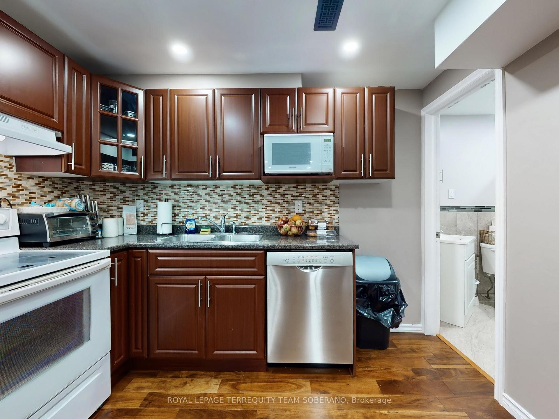 Photo 37 of 98 Erskine Drive, Clarington, Newcastle — HOMEH