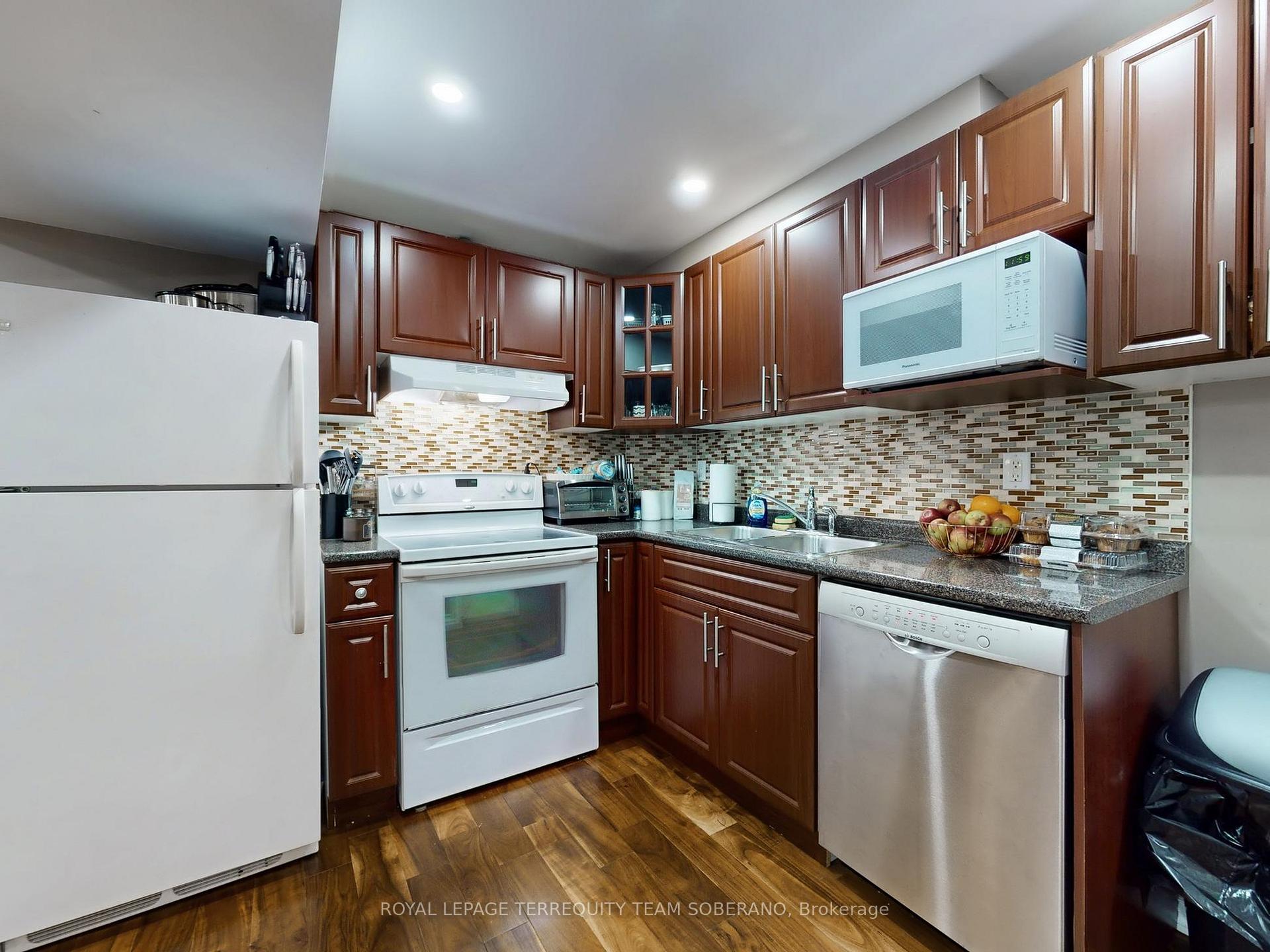 Photo 38 of 98 Erskine Drive, Clarington, Newcastle — HOMEH