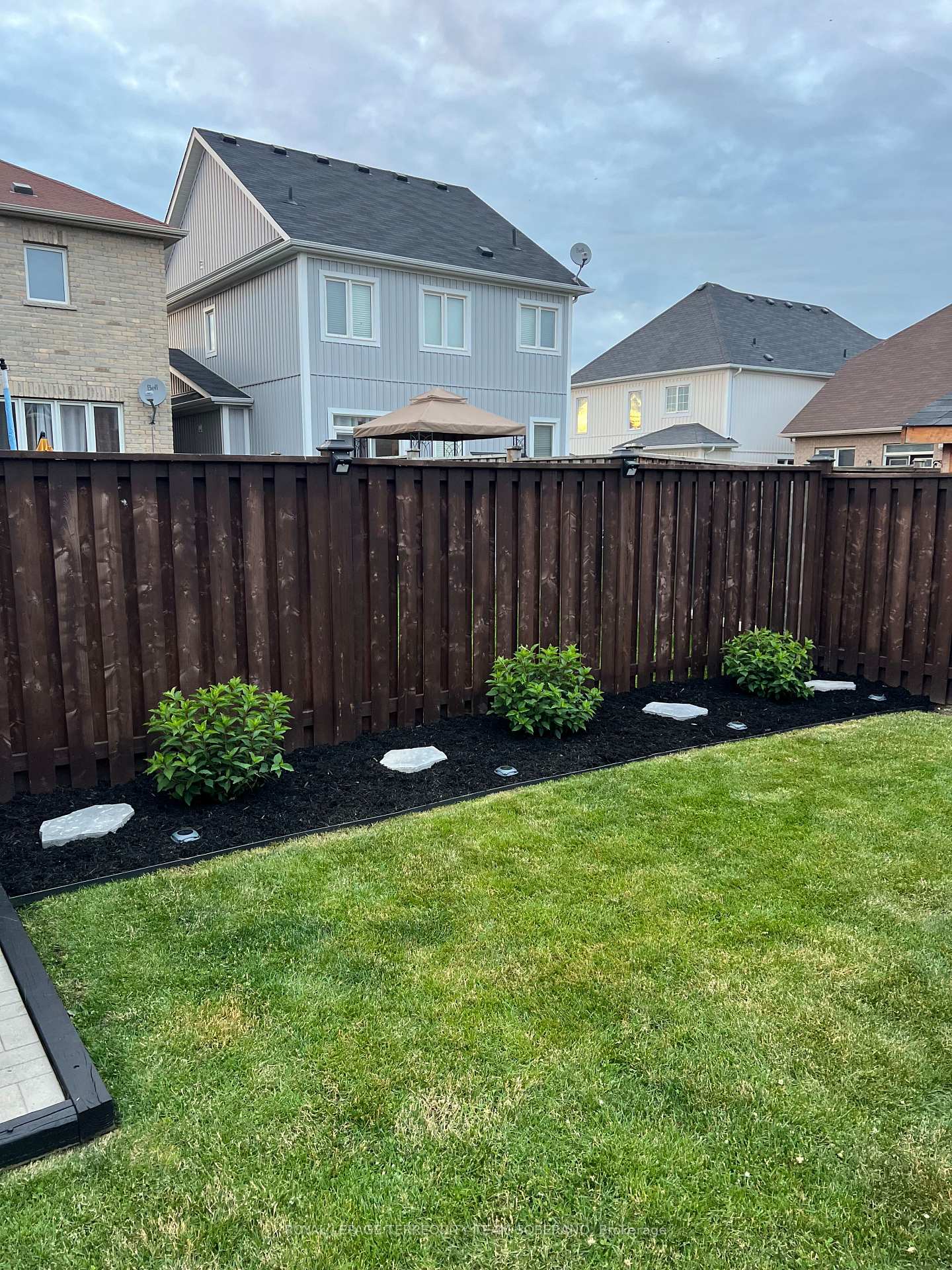 Photo 46 of 98 Erskine Drive, Clarington, Newcastle — HOMEH