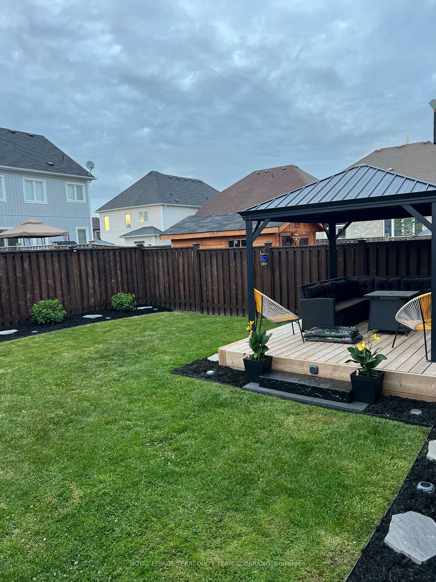 Photo 47 of 98 Erskine Drive, Clarington, Newcastle — HOMEH