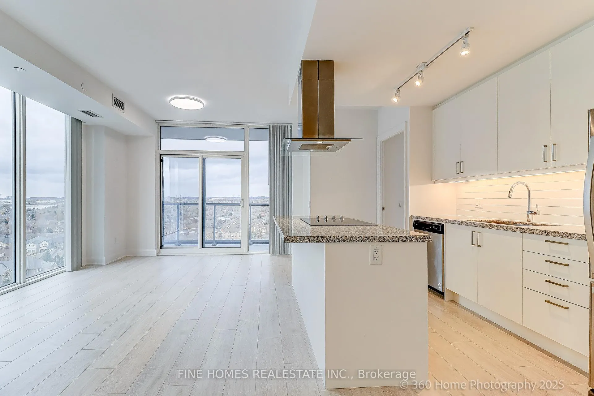 Front of Unit 1307, 20 Gatineau Drive