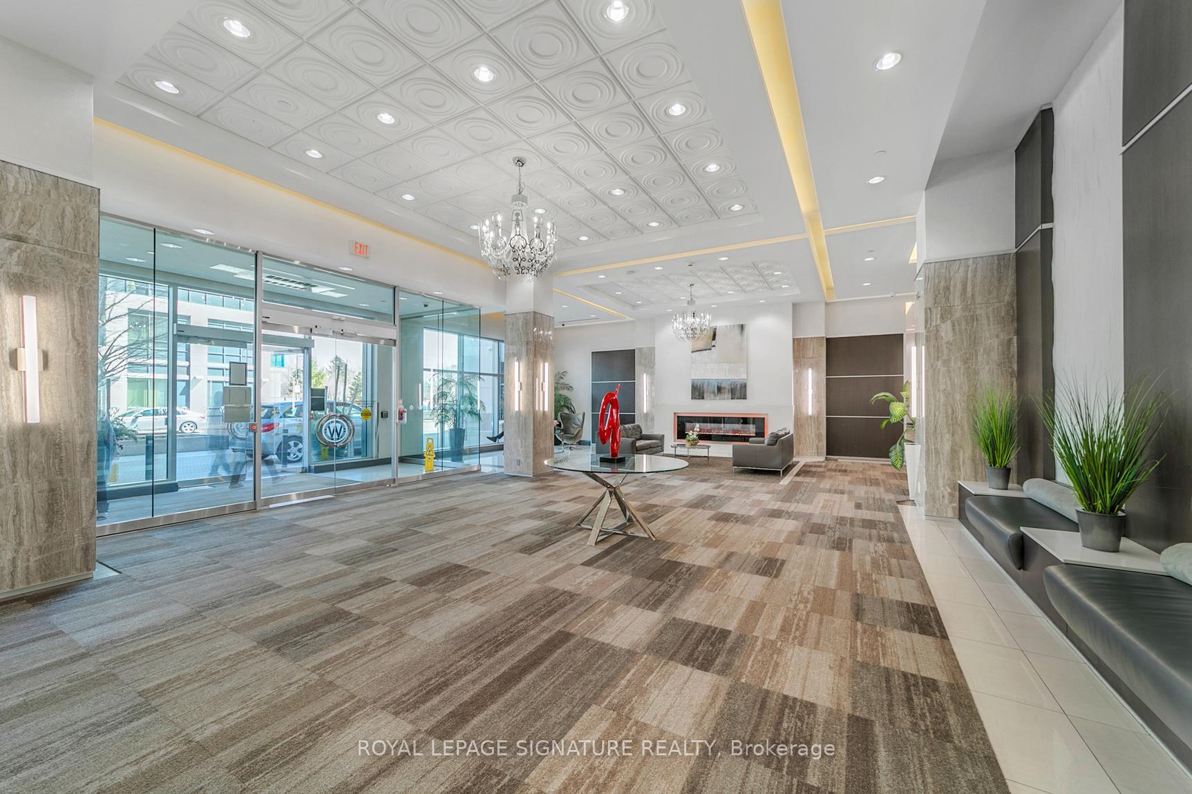 Photo 3 of Unit Ph316, 7161 Yonge Street, Markham, Grandview — HOMEH