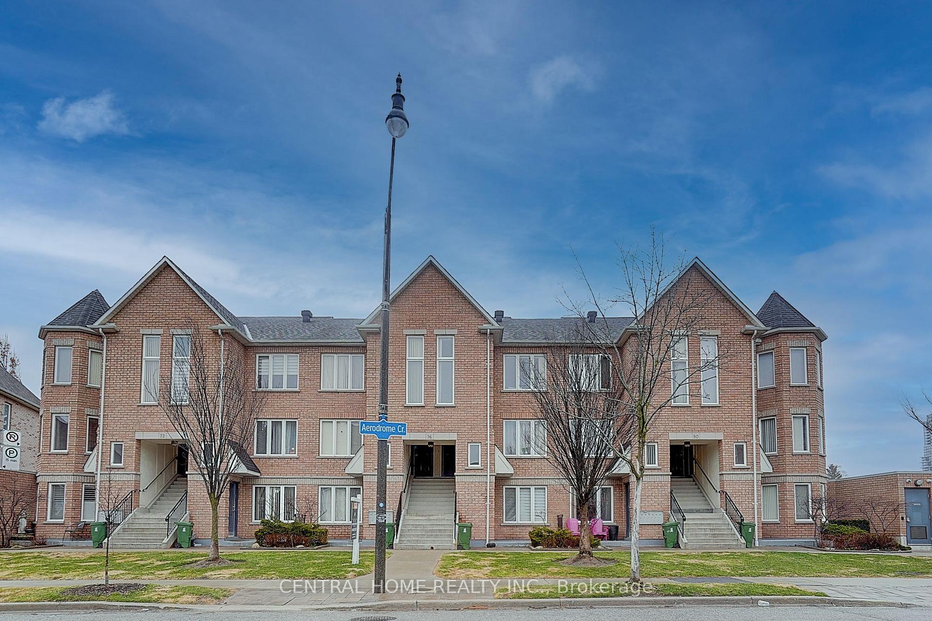 Photo 2 of Unit 302, 76 Aerodrome Crescent, Toronto, Leaside — HOMEH
