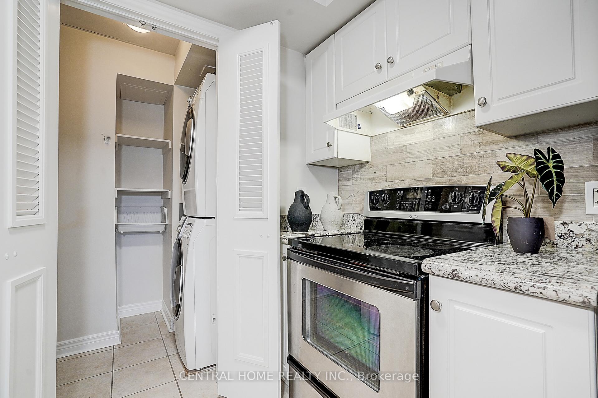 Photo 18 of Unit 302, 76 Aerodrome Crescent, Toronto, Leaside — HOMEH