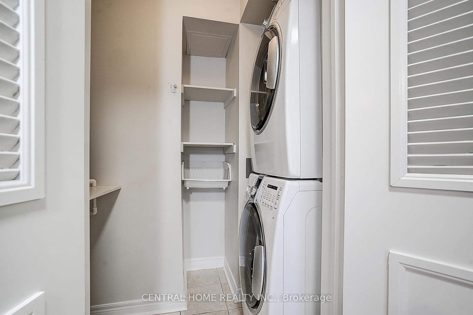 Photo 19 of Unit 302, 76 Aerodrome Crescent, Toronto, Leaside — HOMEH