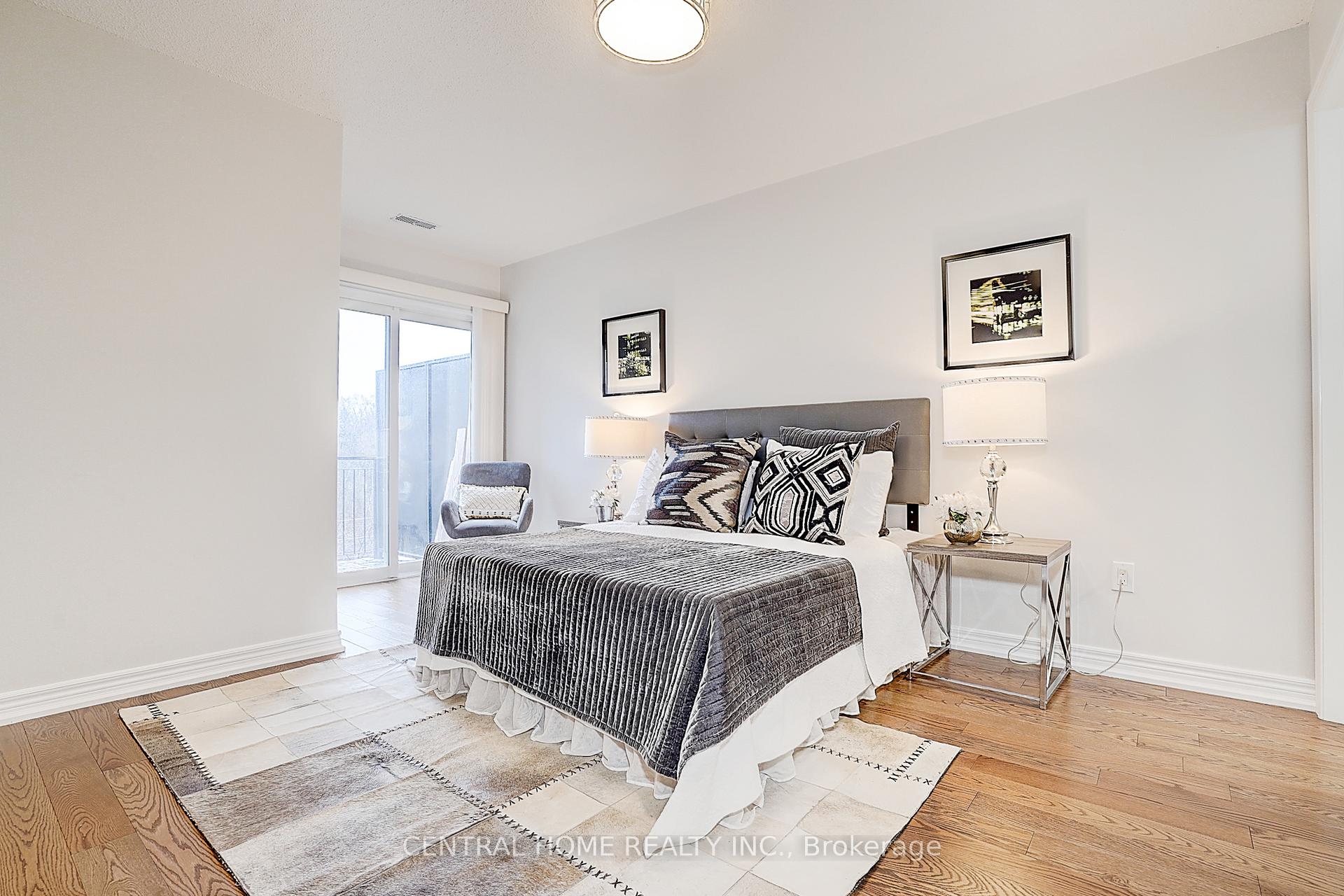 Photo 21 of Unit 302, 76 Aerodrome Crescent, Toronto, Leaside — HOMEH