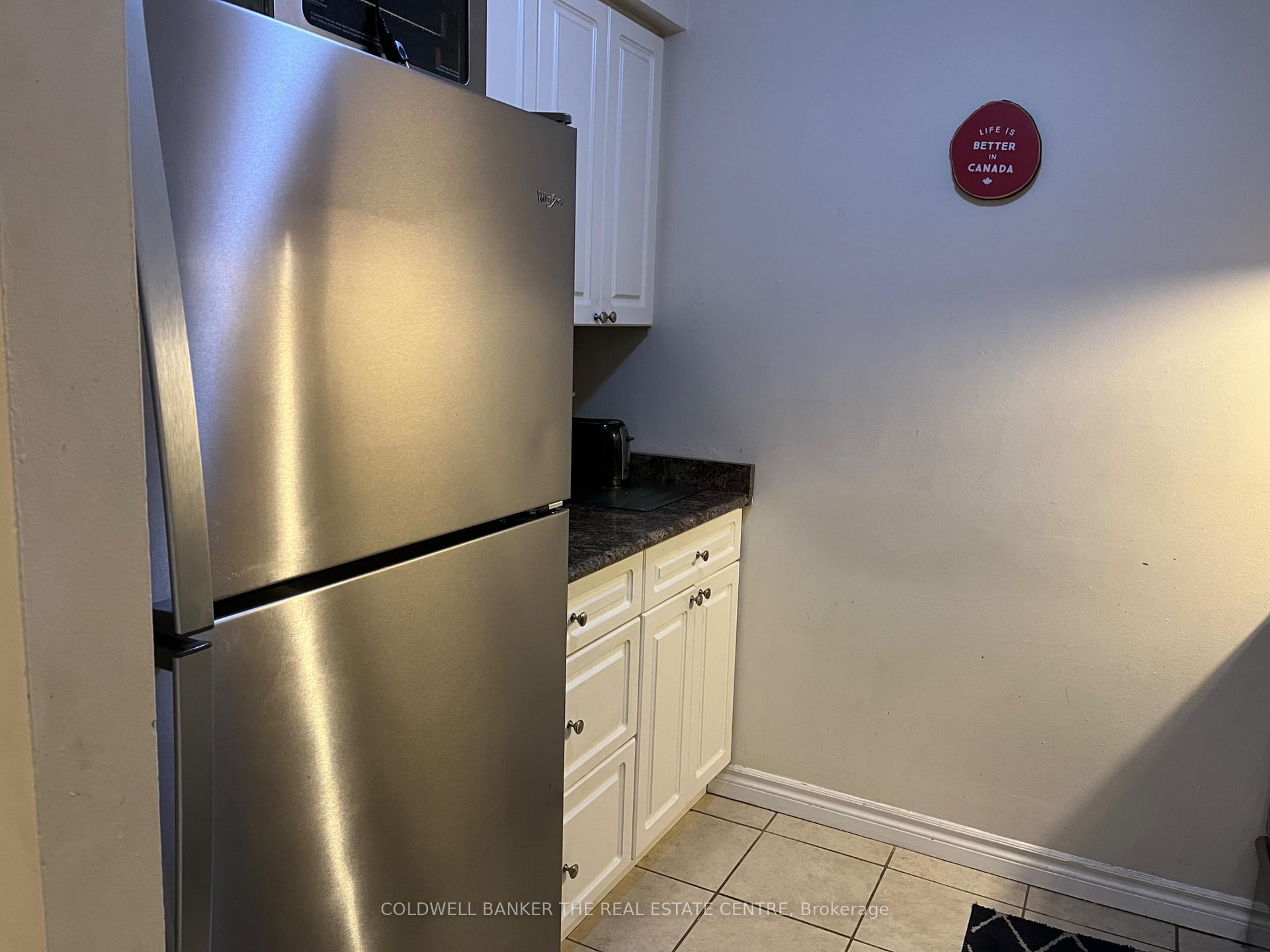 Photo 3 of Unit 230, 230 Milestone Crescent, Aurora, Aurora Village — HOMEH