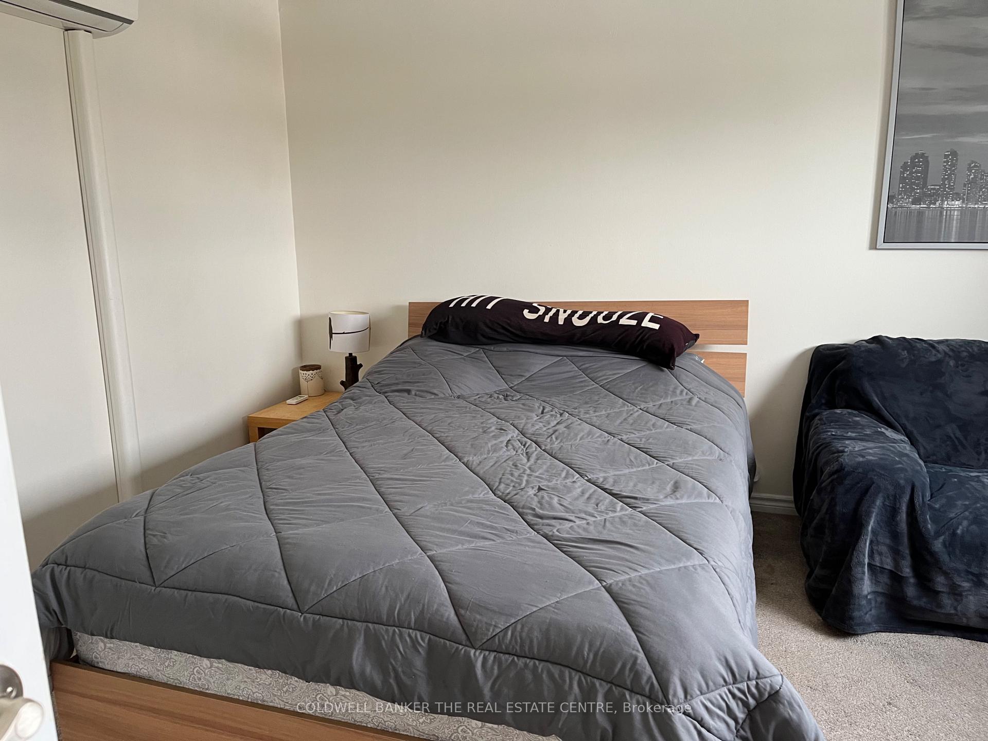 Photo 10 of Unit 230, 230 Milestone Crescent, Aurora, Aurora Village — HOMEH