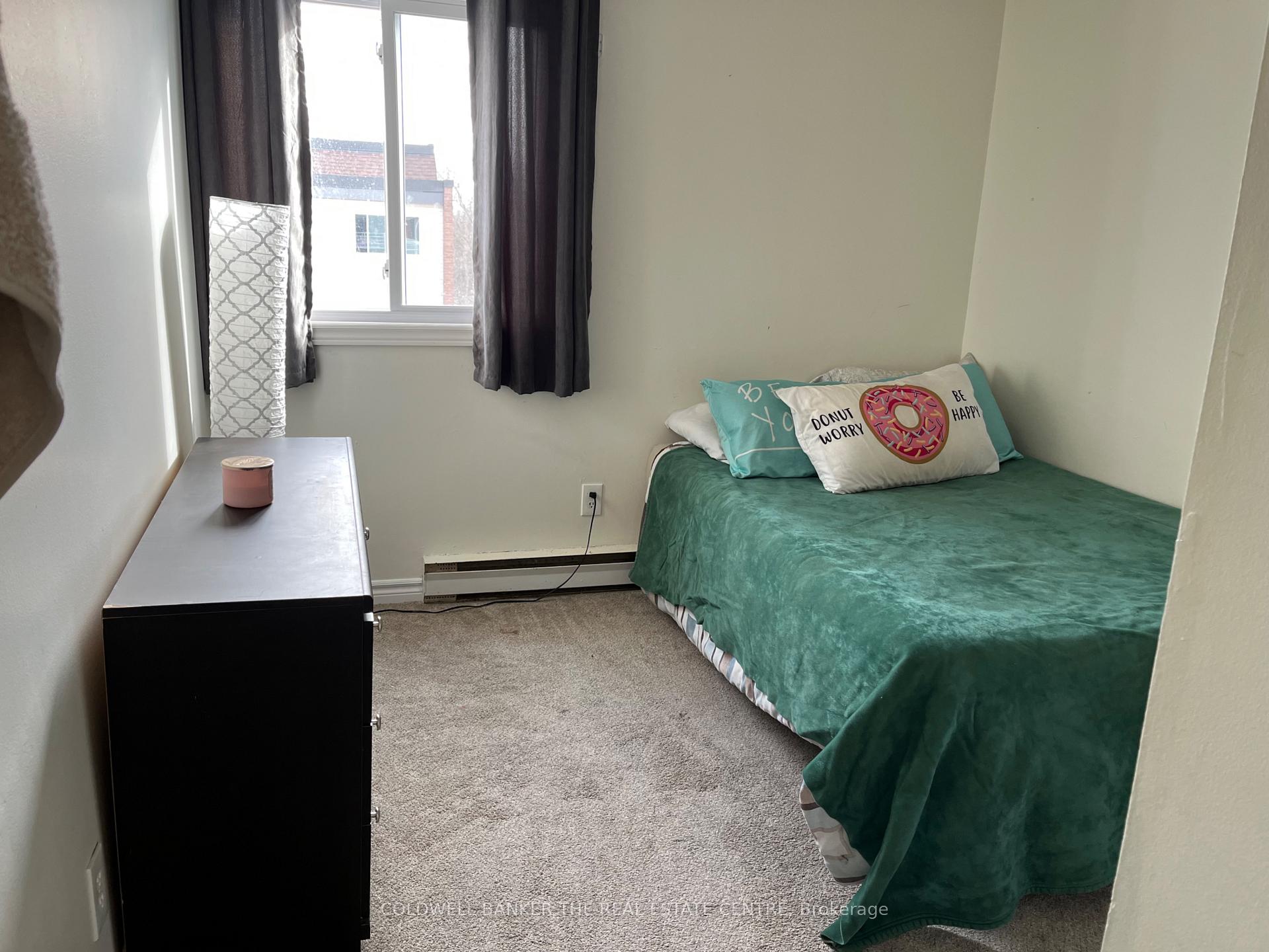 Photo 13 of Unit 230, 230 Milestone Crescent, Aurora, Aurora Village — HOMEH