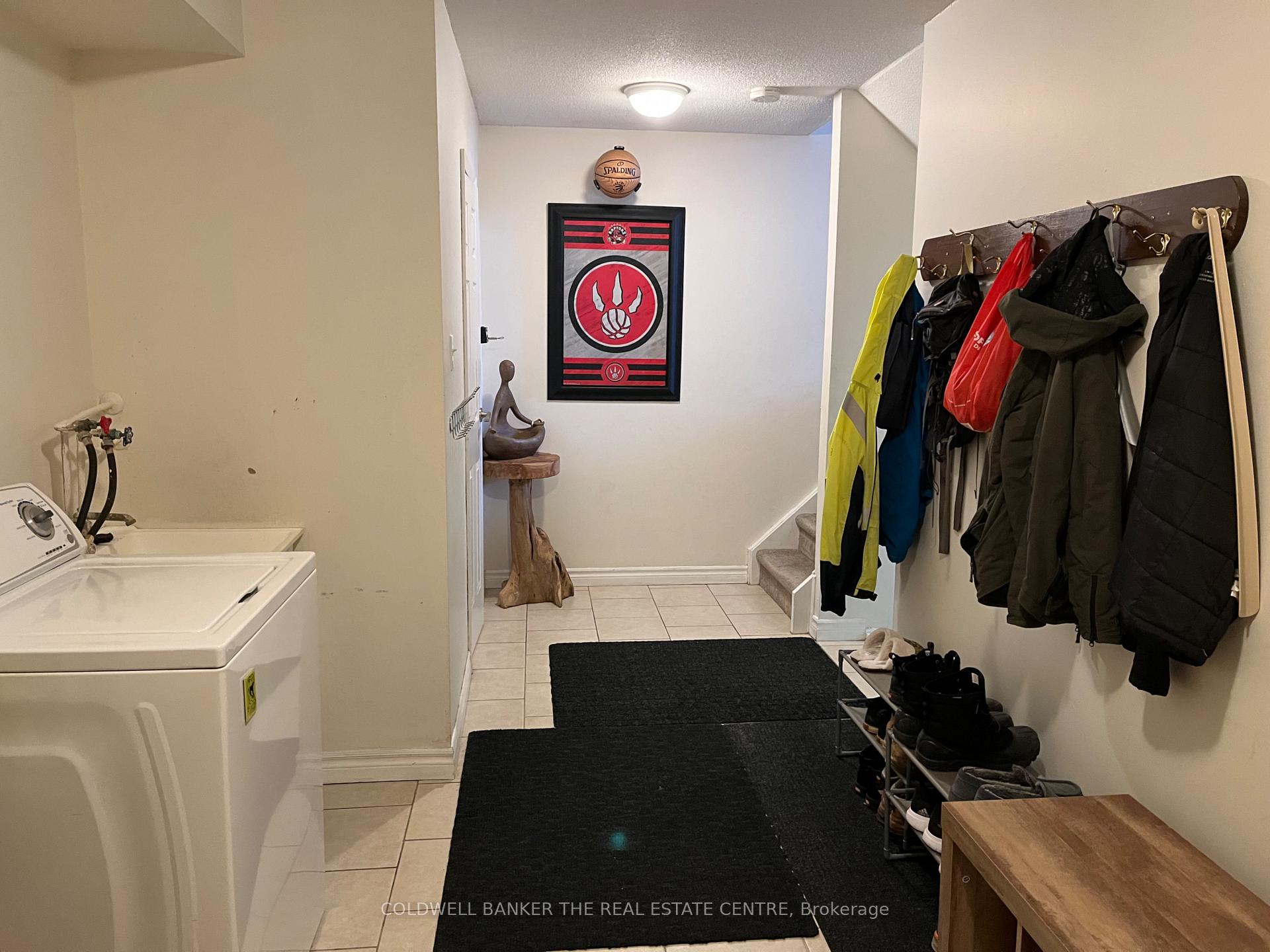 Photo 18 of Unit 230, 230 Milestone Crescent, Aurora, Aurora Village — HOMEH