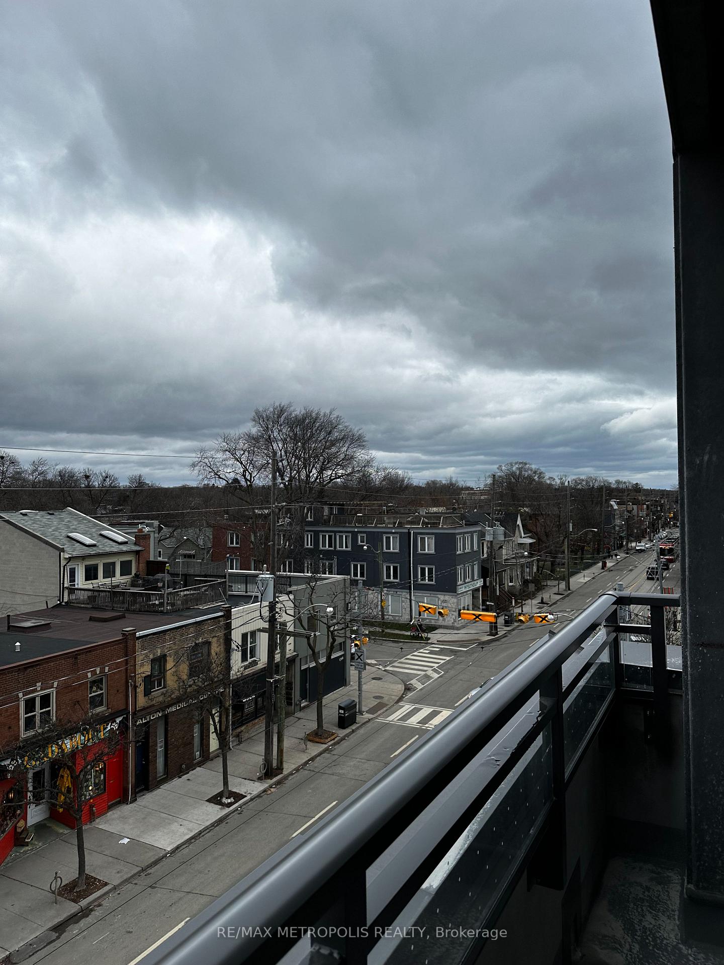 Photo 32 of Unit 406, 1285 Queen Street E, Toronto, Greenwood-Coxwell — HOMEH