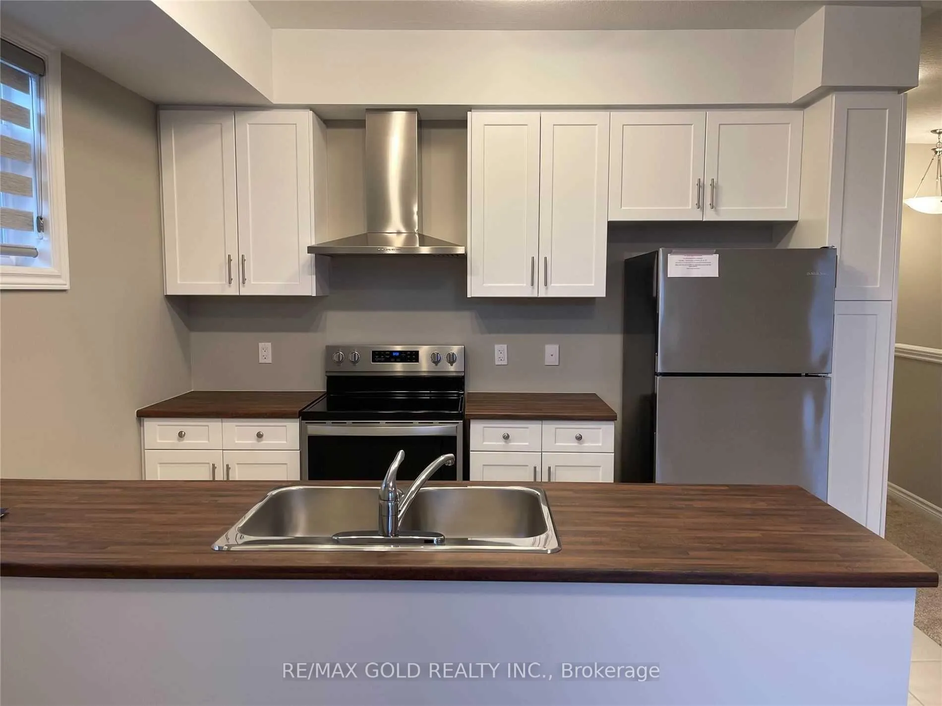 Photo 2 of 184 Wheat Lane, Kitchener, Huron Park — HOMEH