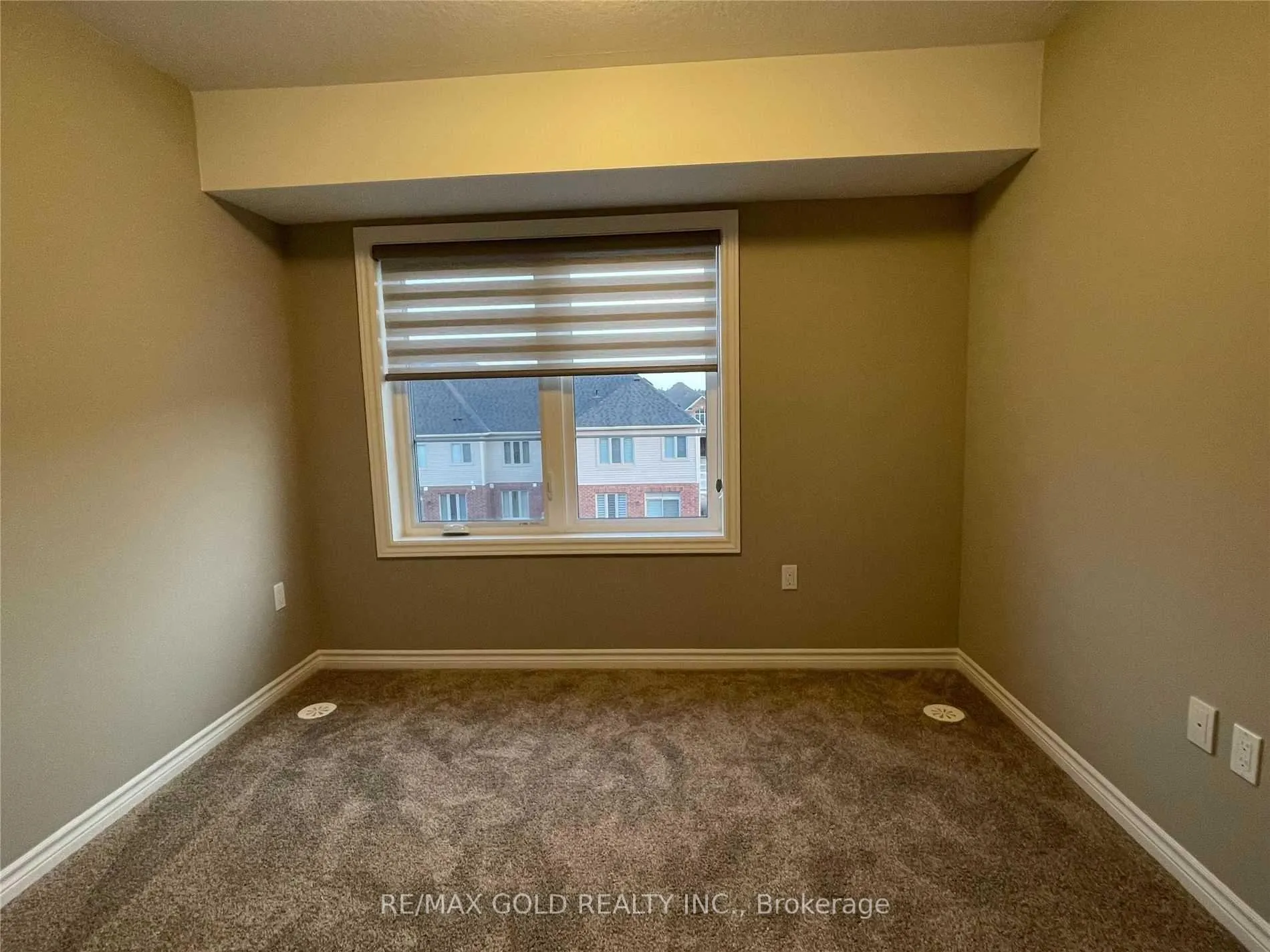 Photo 17 of 184 Wheat Lane, Kitchener, Huron Park — HOMEH