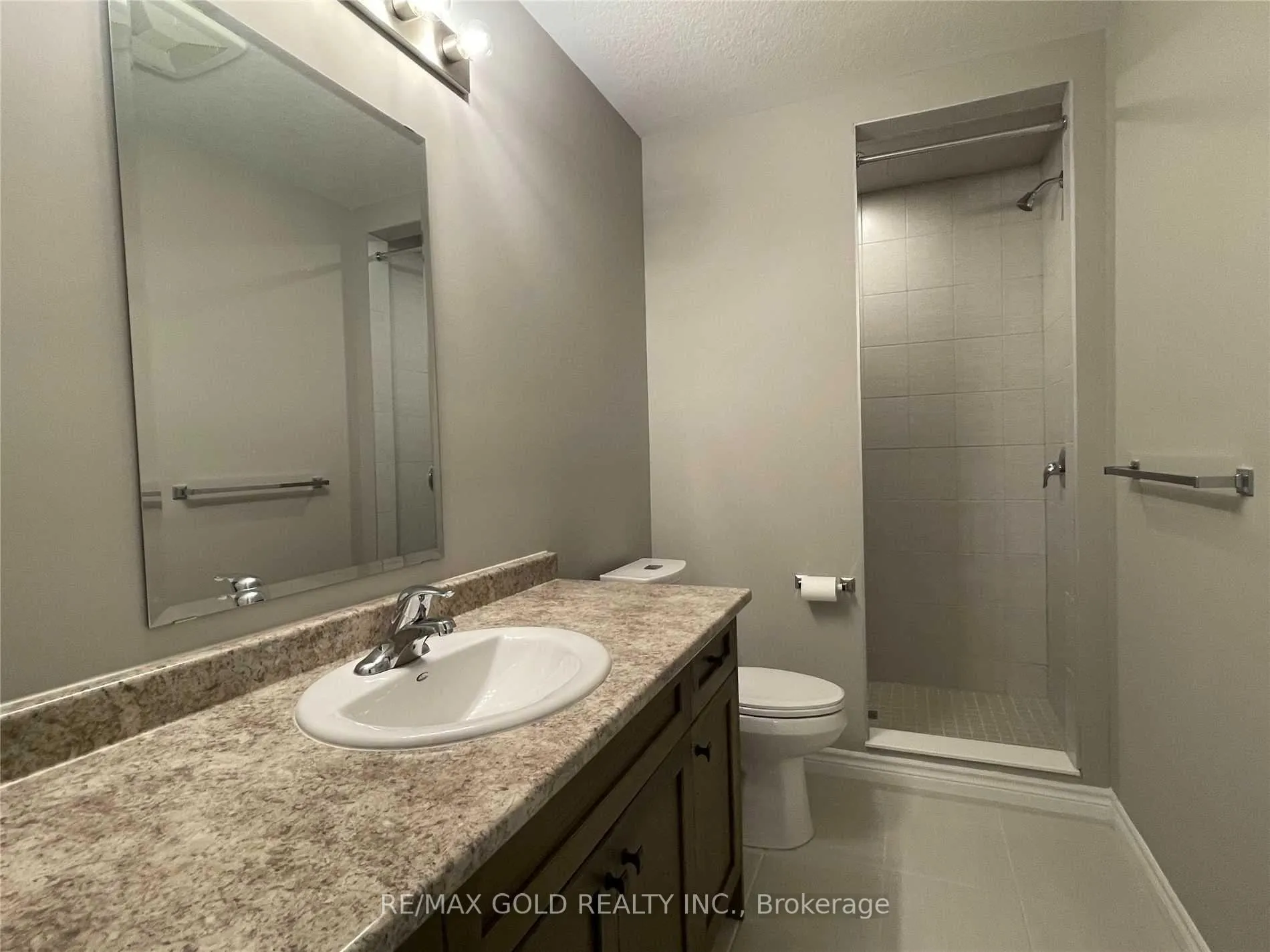 Photo 19 of 184 Wheat Lane, Kitchener, Huron Park — HOMEH