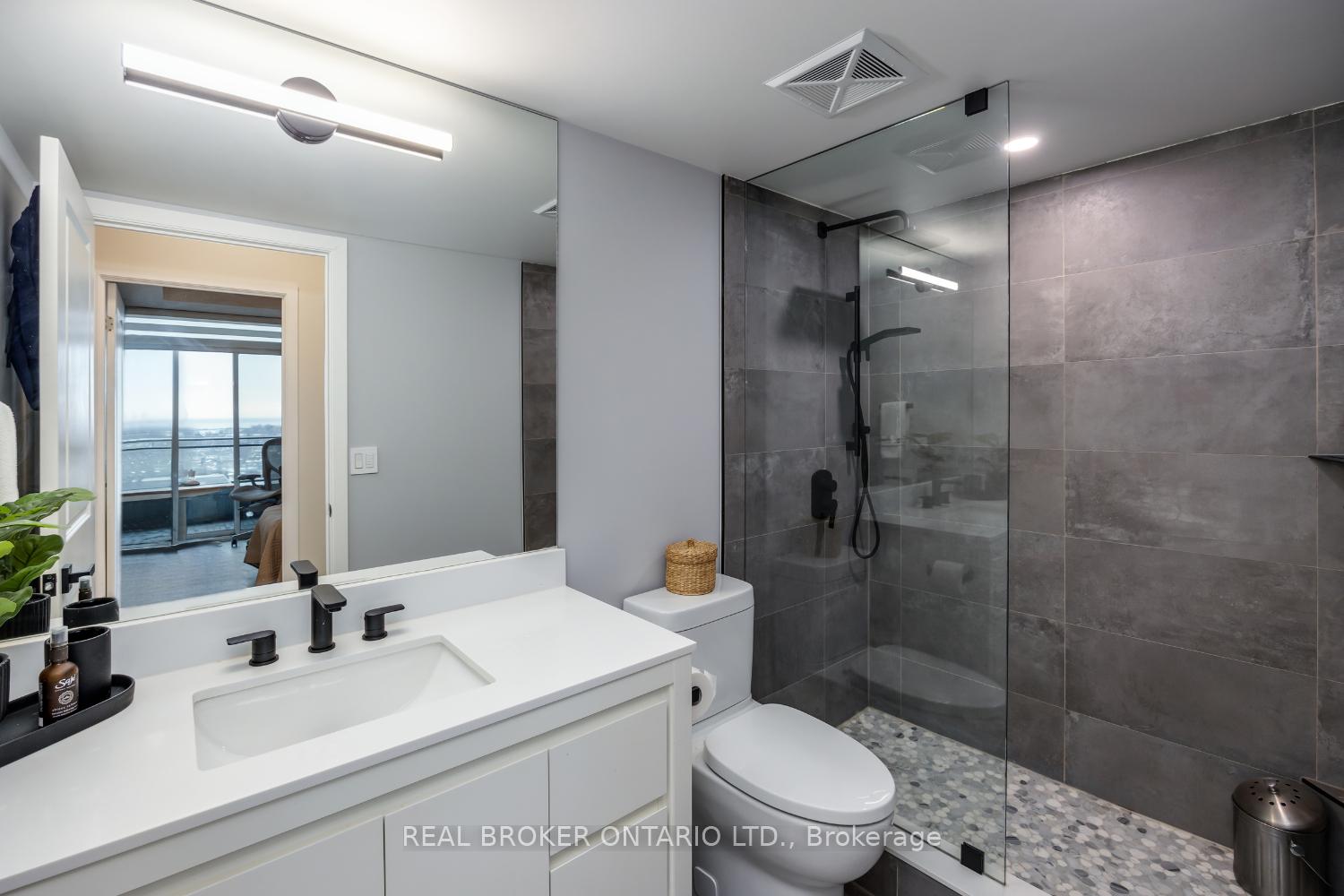 Photo 21 of Unit 1513, 1235 Bayly Street, Pickering, Bay Ridges — HOMEH
