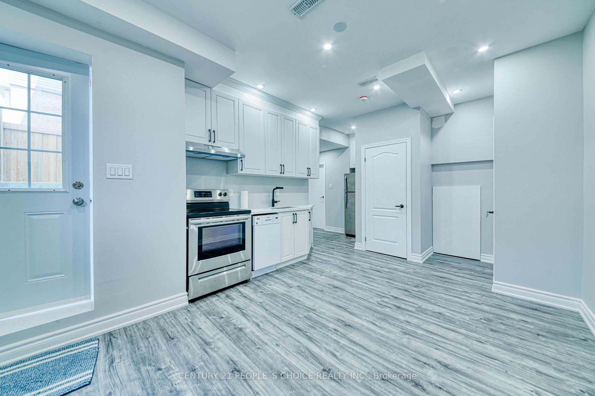 Photo 7 of 74 Henry Smith Avenue, Clarington, Bowmanville — HOMEH