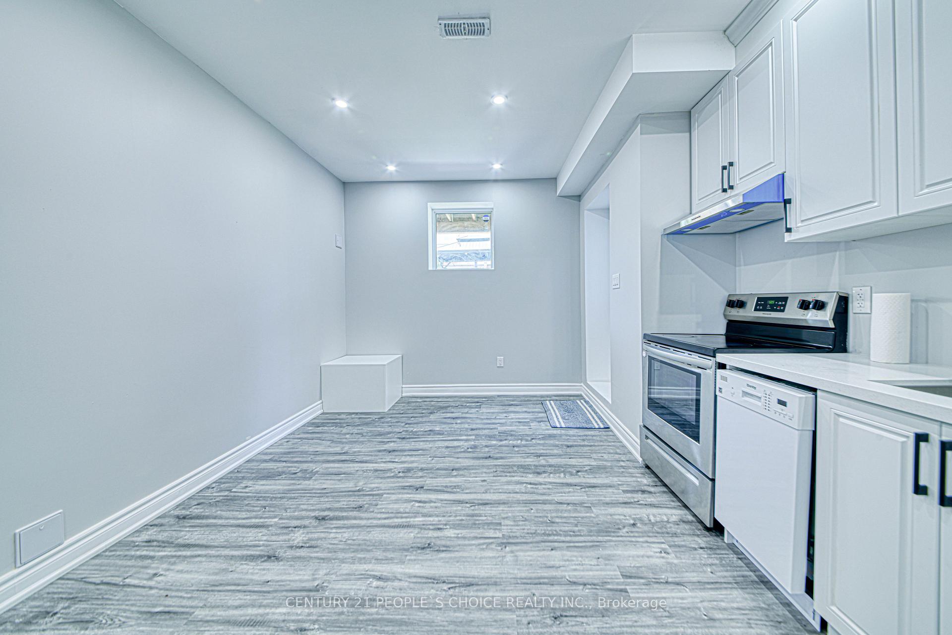 Photo 12 of 74 Henry Smith Avenue, Clarington, Bowmanville — HOMEH