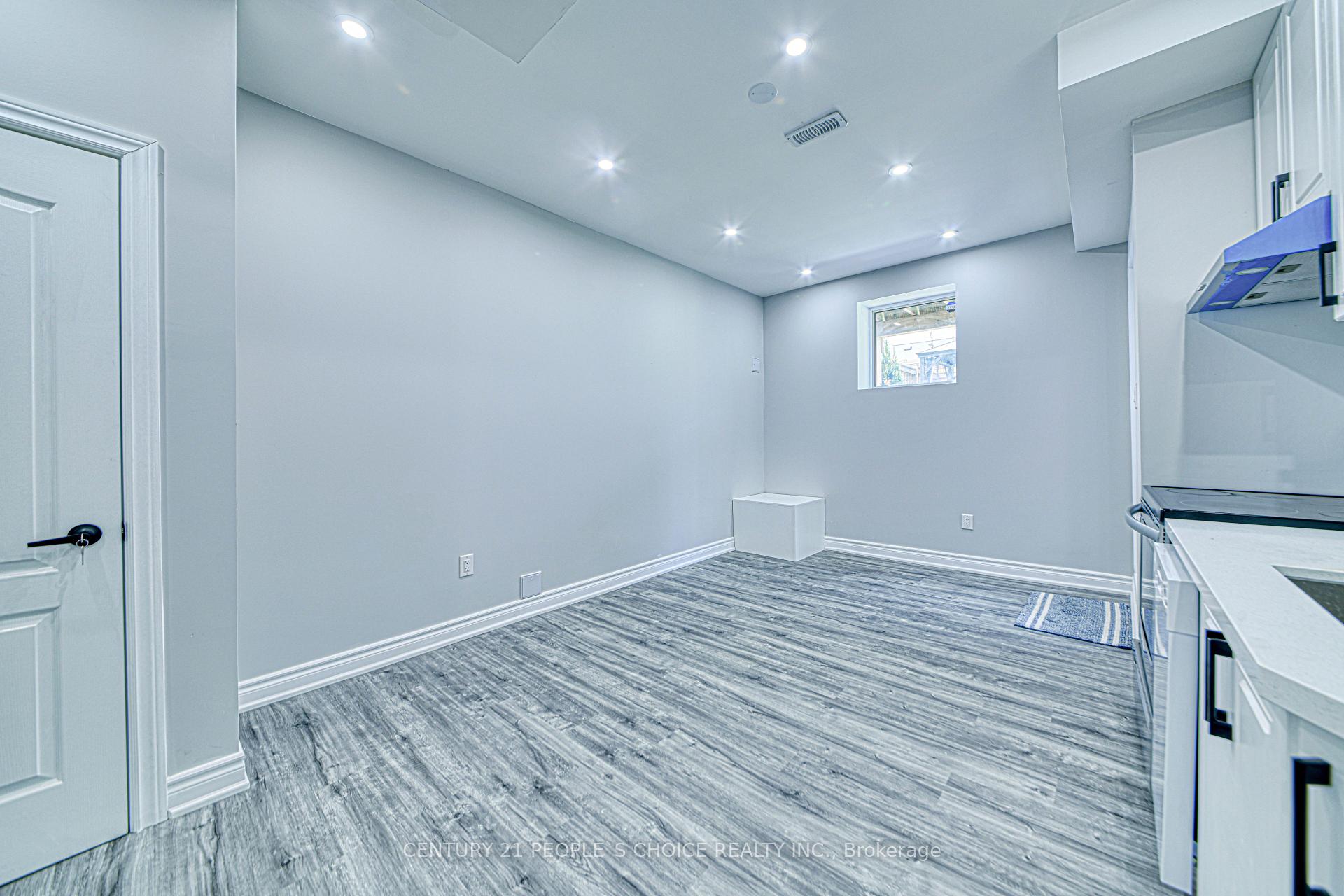 Photo 13 of 74 Henry Smith Avenue, Clarington, Bowmanville — HOMEH