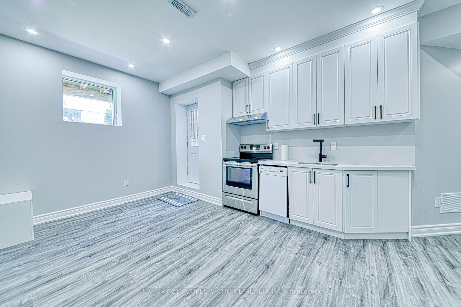 Photo 14 of 74 Henry Smith Avenue, Clarington, Bowmanville — HOMEH