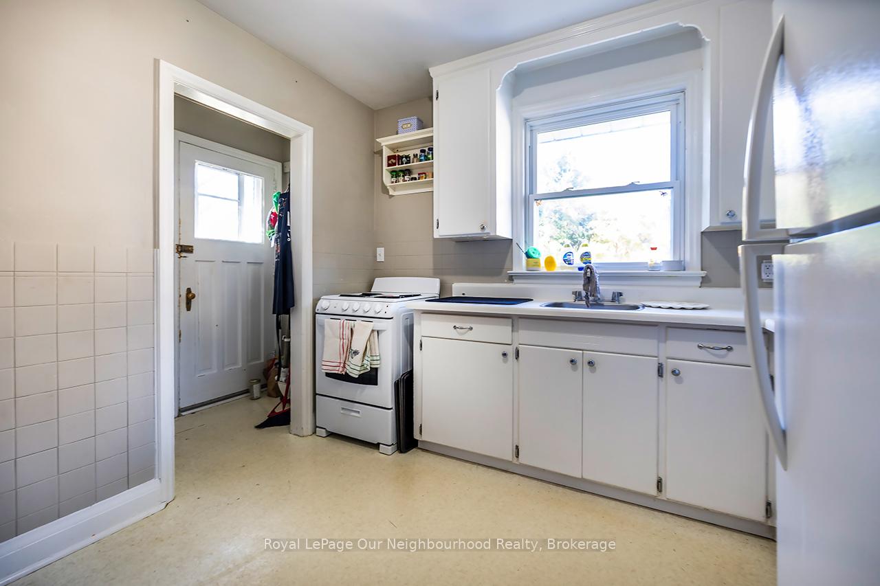 Photo 4 of 531 Shirley Street, Cobourg — HOMEH