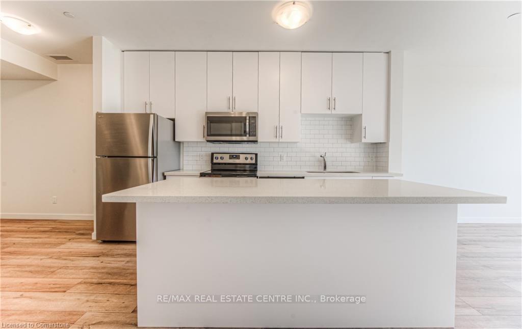 Photo 11 of Unit 609, 690 King Street W, Kitchener — HOMEH