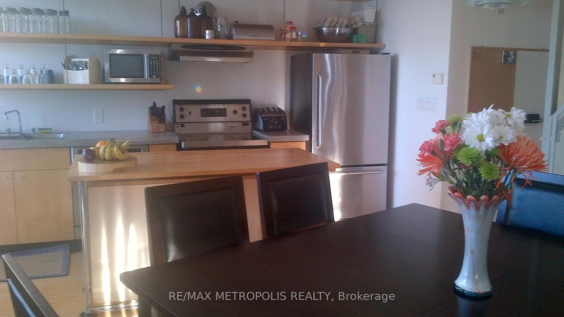 Photo 5 of Unit 403, 5 Father David Bauer Drive, Waterloo — HOMEH