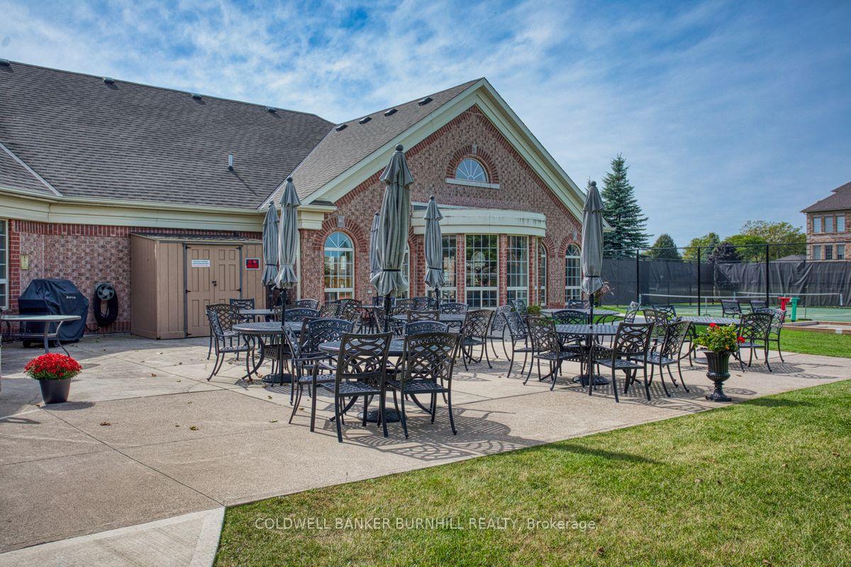 Photo 44 of 58 Twentyplace Boulevard, Hamilton, Mount Hope — HOMEH