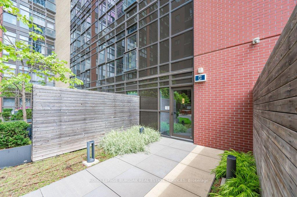 Photo 64 of Unit 418, 118 King Street E, Hamilton, Beasley — HOMEH