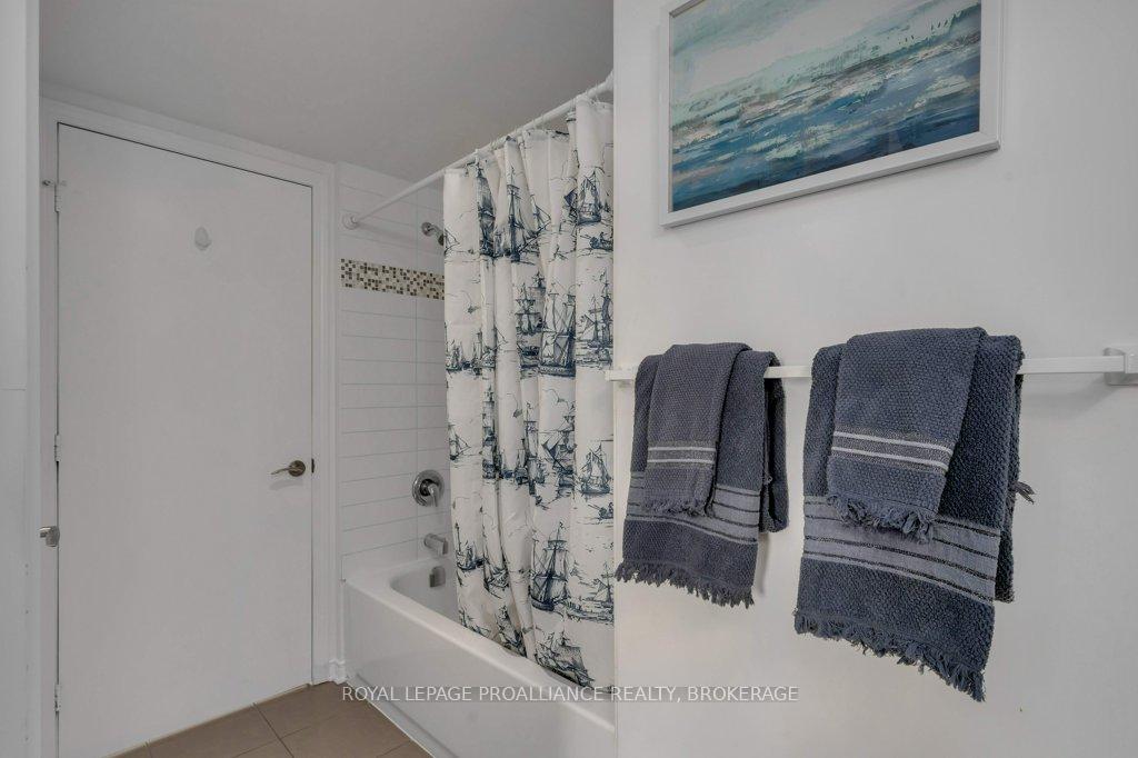 Photo 15 of Unit 701, 121 Queen Street, Kingston, East of Sir John A. Blvd — HOMEH