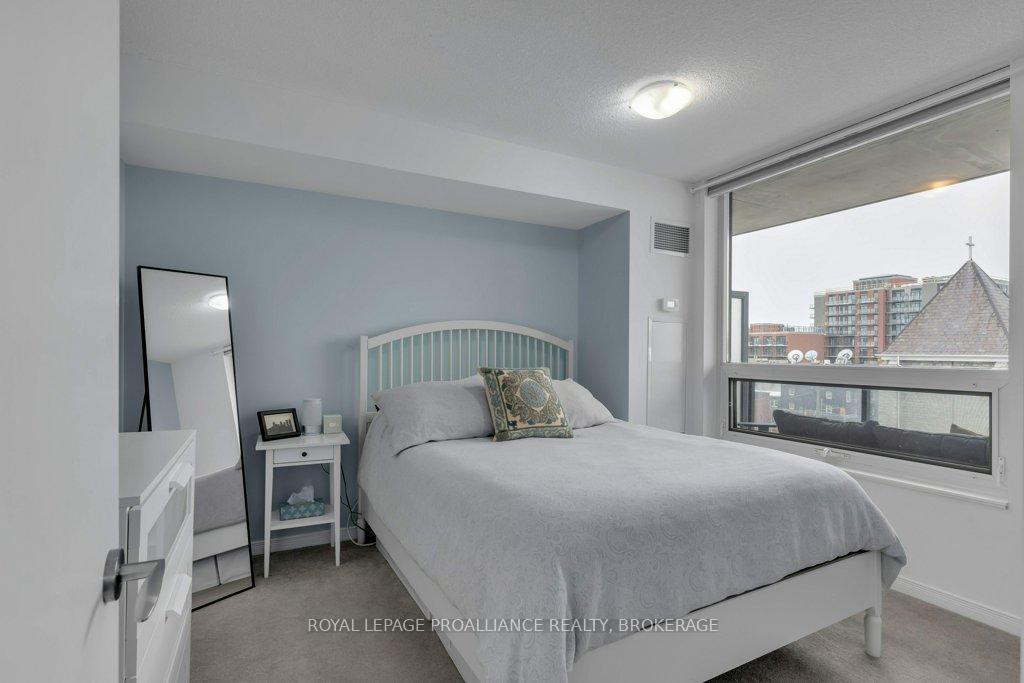 Photo 16 of Unit 701, 121 Queen Street, Kingston, East of Sir John A. Blvd — HOMEH