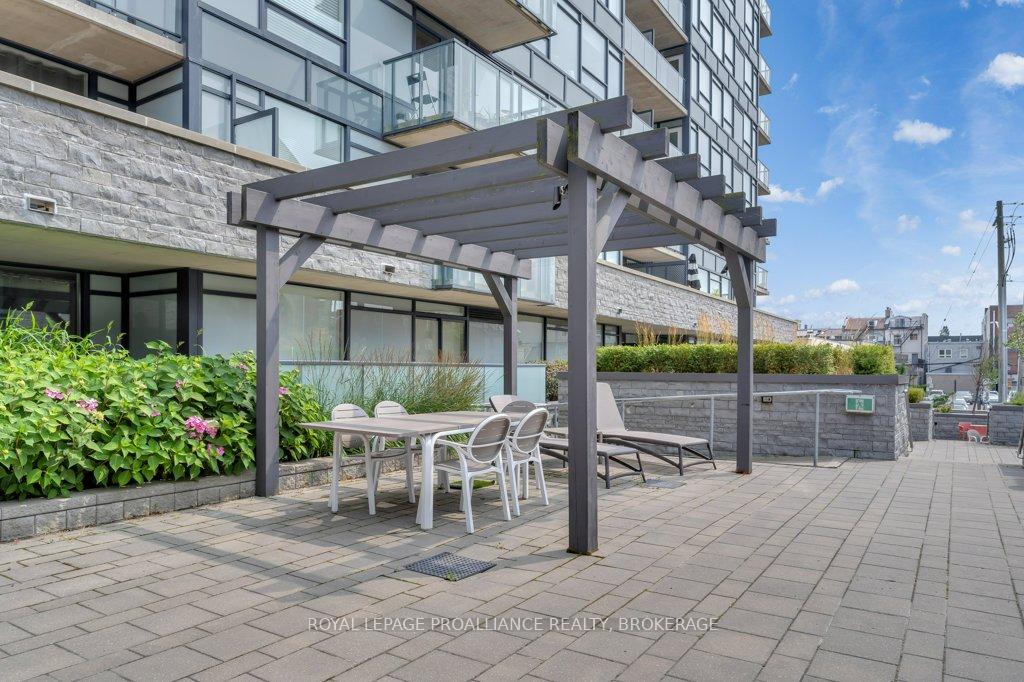Photo 33 of Unit 701, 121 Queen Street, Kingston, East of Sir John A. Blvd — HOMEH