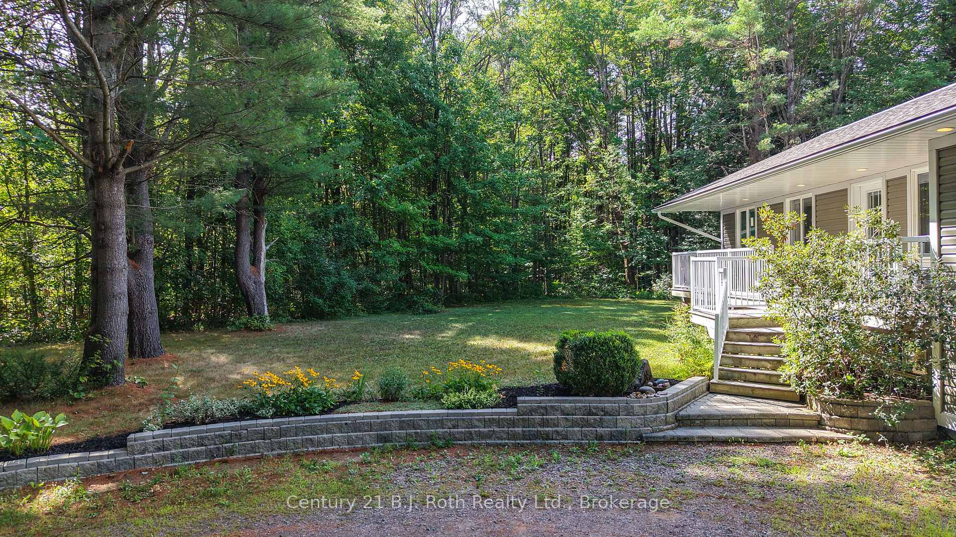 Photo 4 of 2289 Southwood Road, Gravenhurst, Morrison — HOMEH