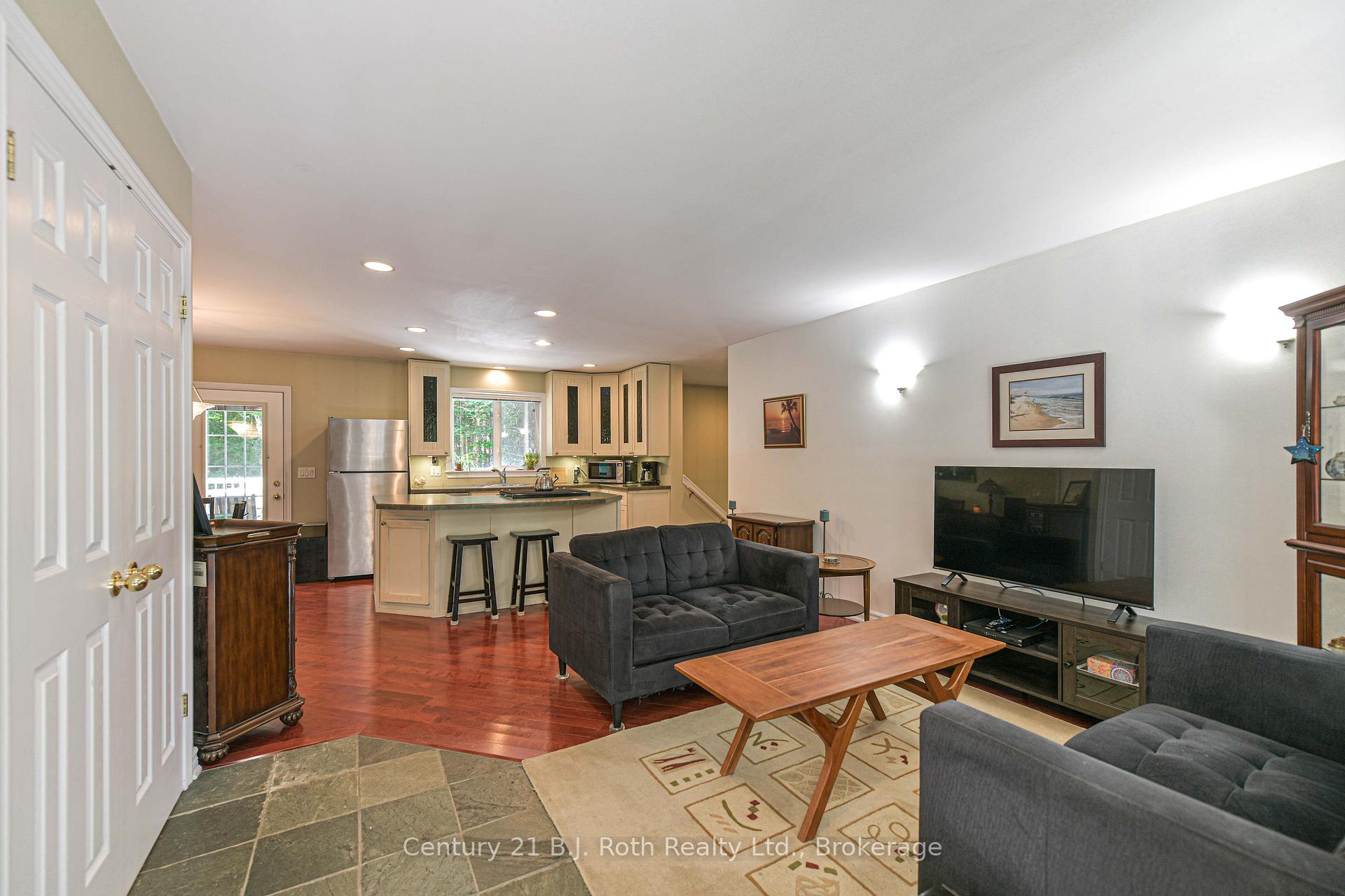 Photo 8 of 2289 Southwood Road, Gravenhurst, Morrison — HOMEH