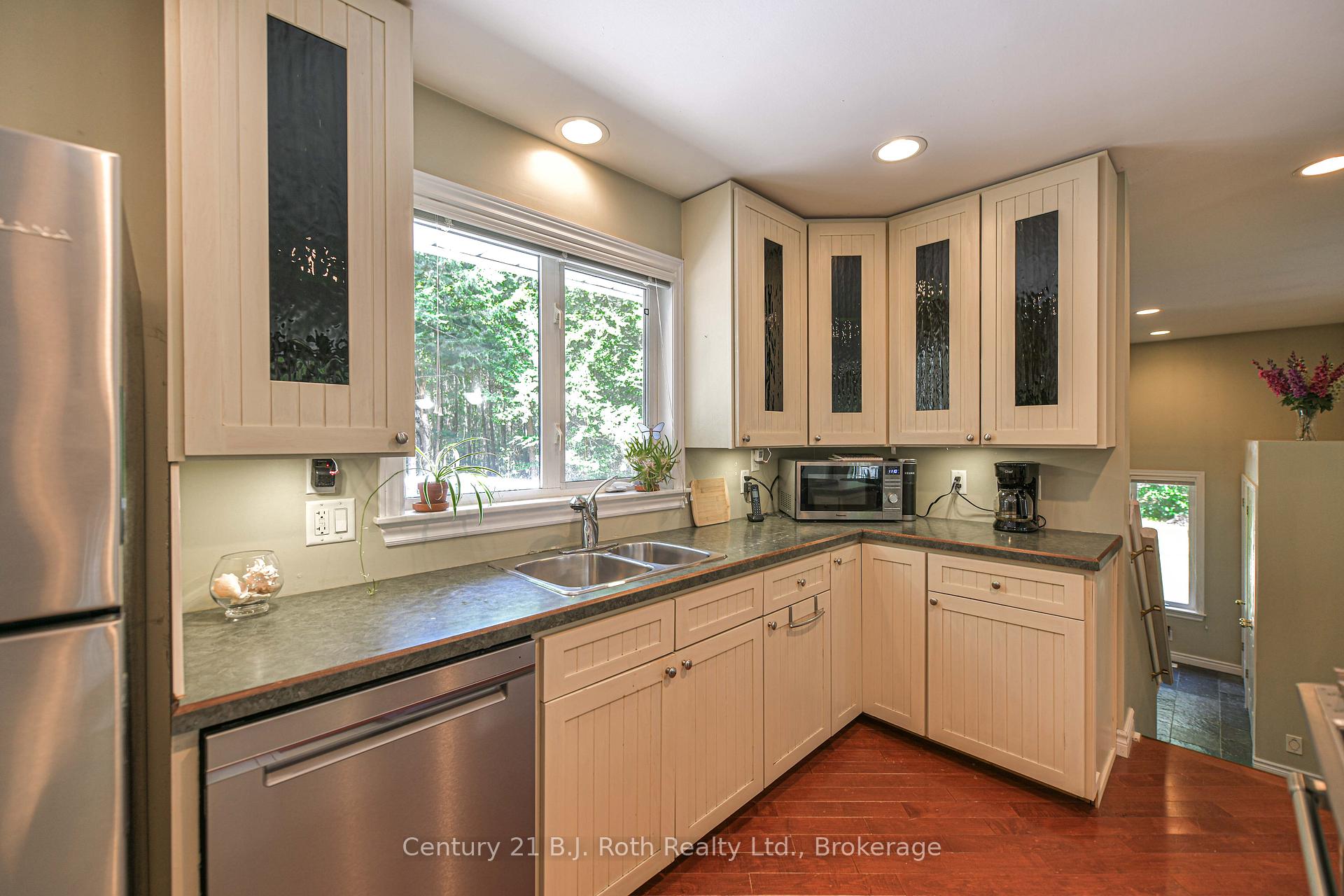 Photo 12 of 2289 Southwood Road, Gravenhurst, Morrison — HOMEH