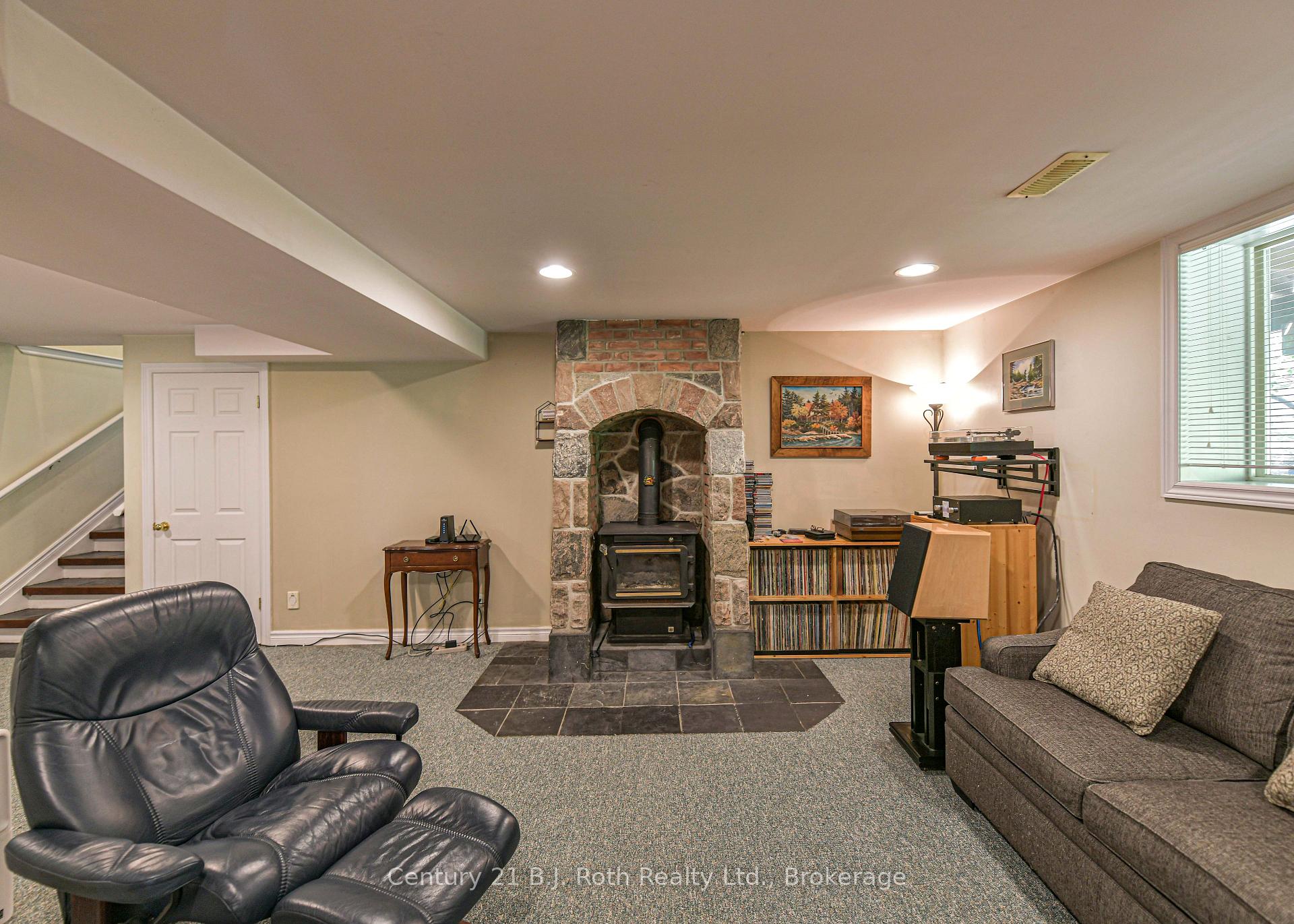 Photo 24 of 2289 Southwood Road, Gravenhurst, Morrison — HOMEH