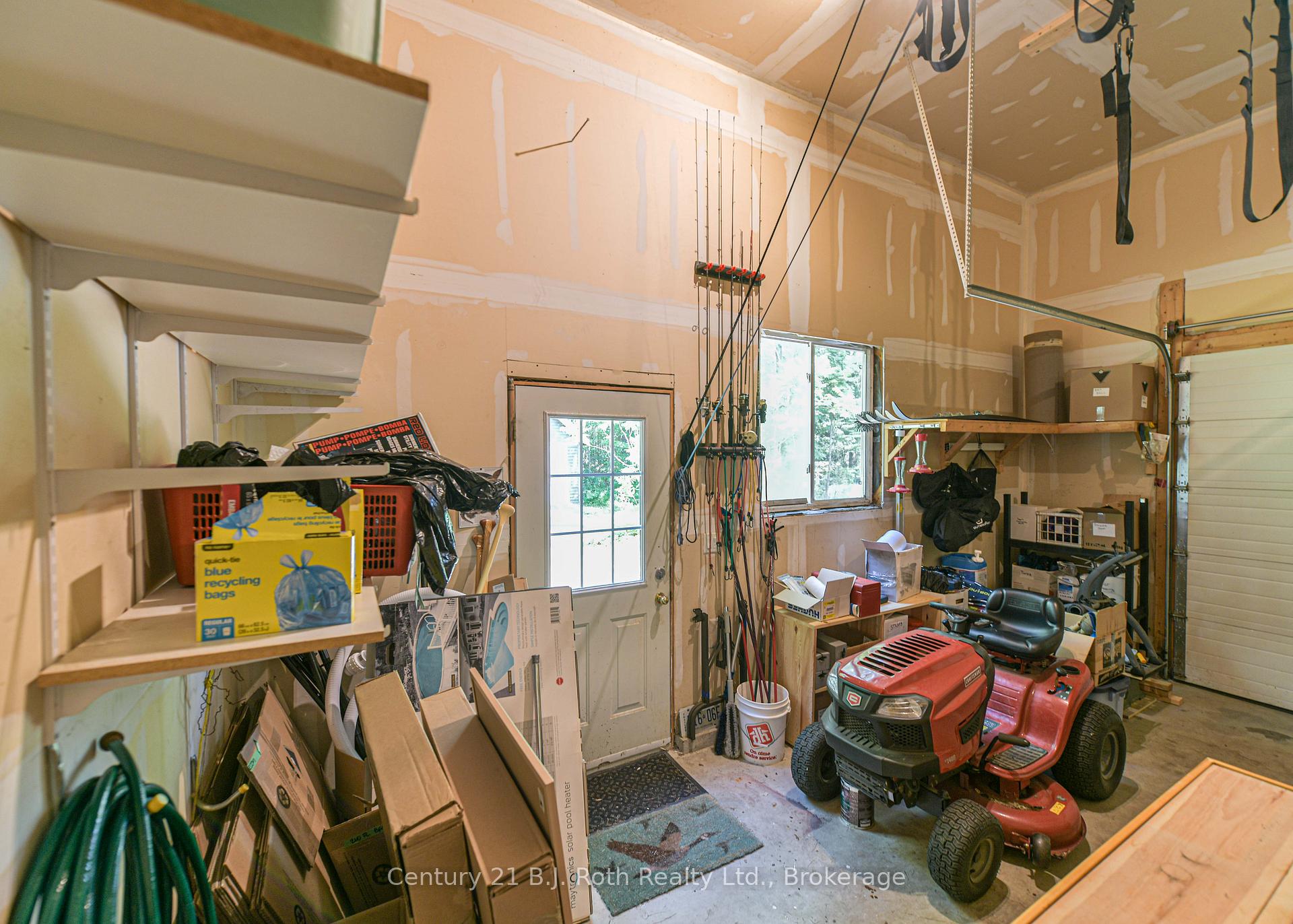 Photo 33 of 2289 Southwood Road, Gravenhurst, Morrison — HOMEH