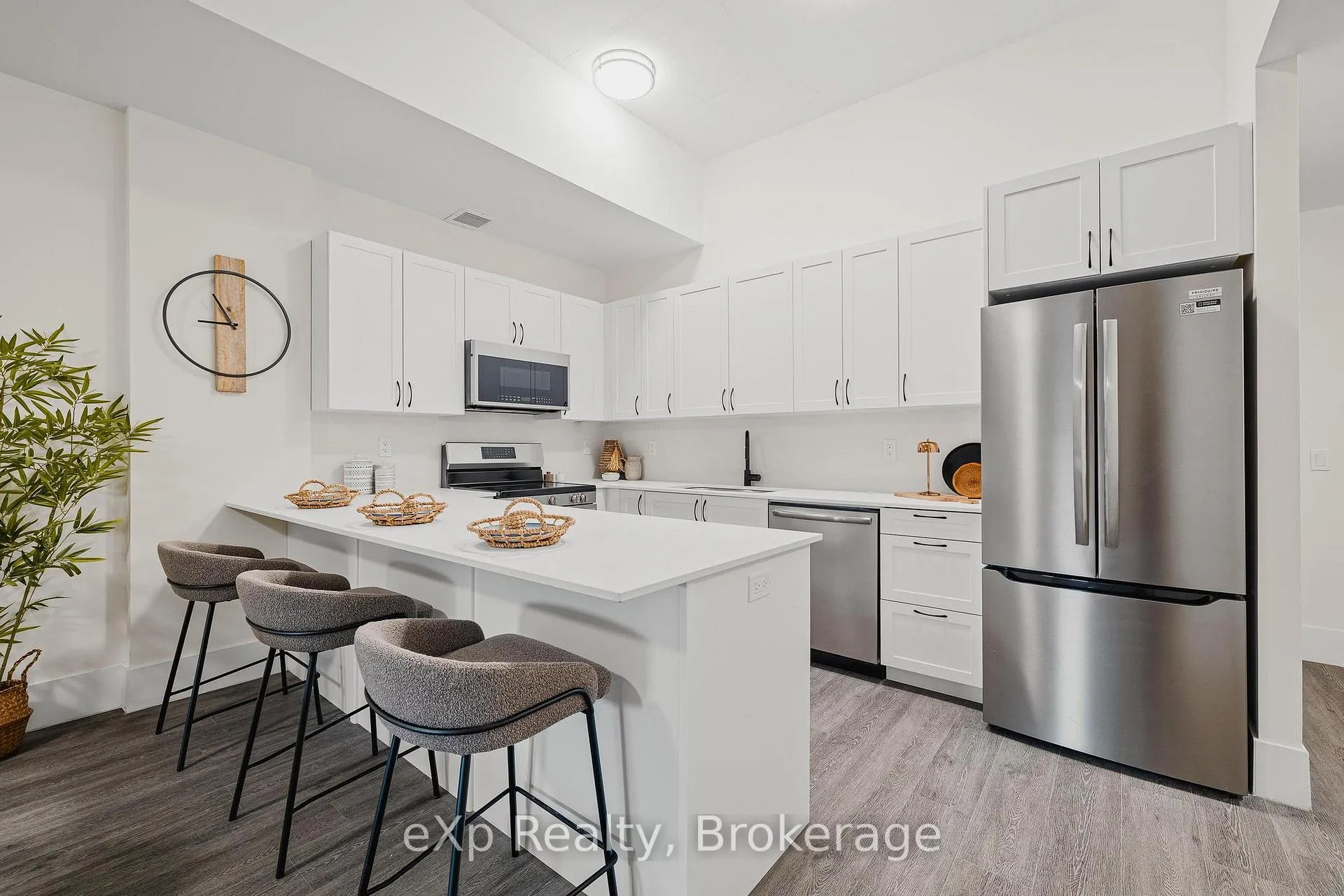 Photo 5 of Unit 203, 223 10TH Street, Hanover — HOMEH