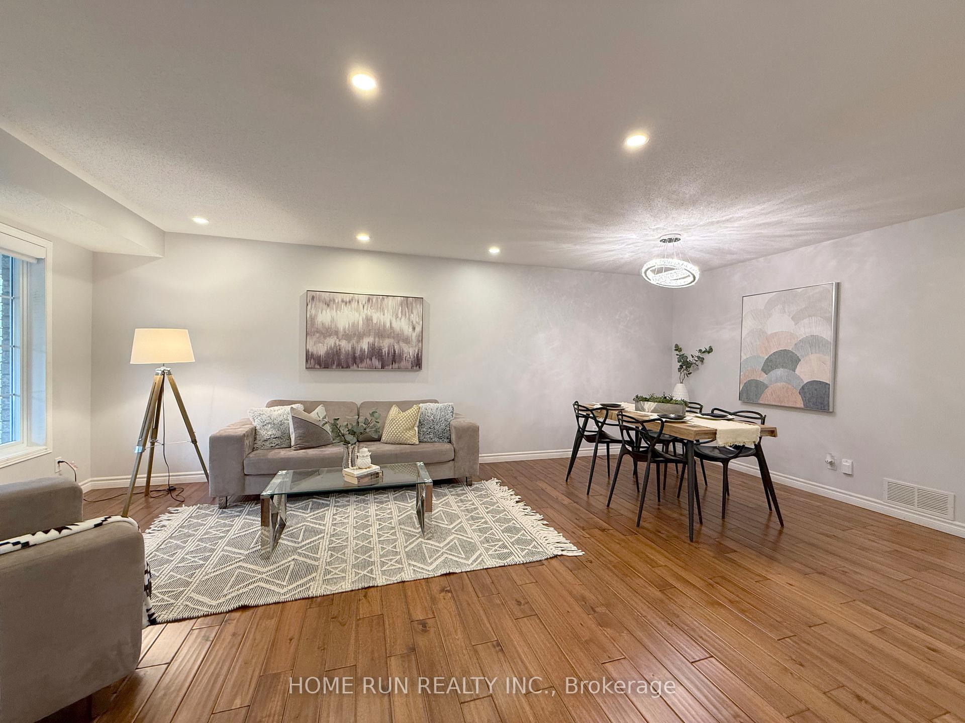 Photo 4 of 49 Deerfox Drive, Ottawa, Barrhaven - Longfields — HOMEH