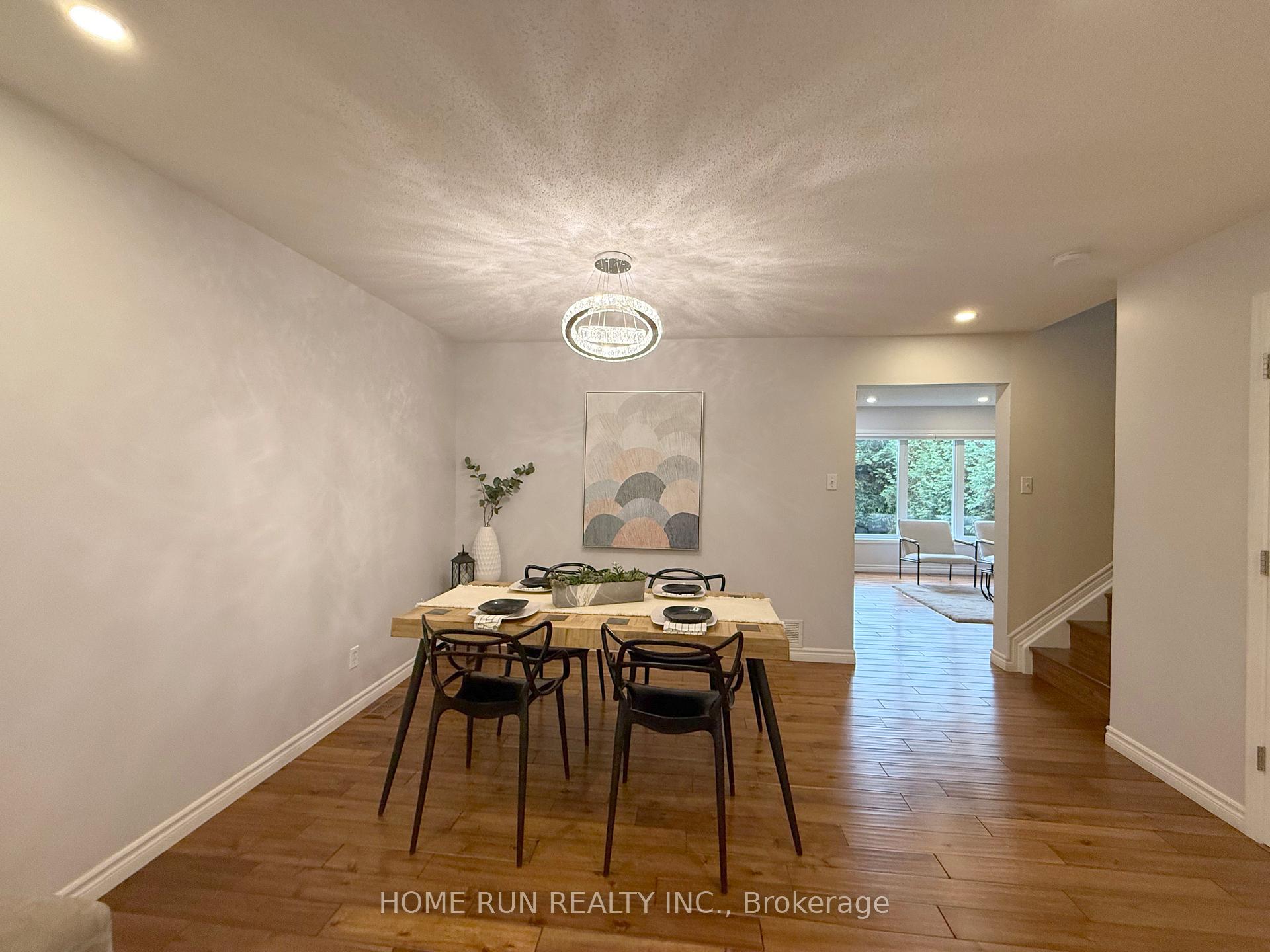 Photo 8 of 49 Deerfox Drive, Ottawa, Barrhaven - Longfields — HOMEH
