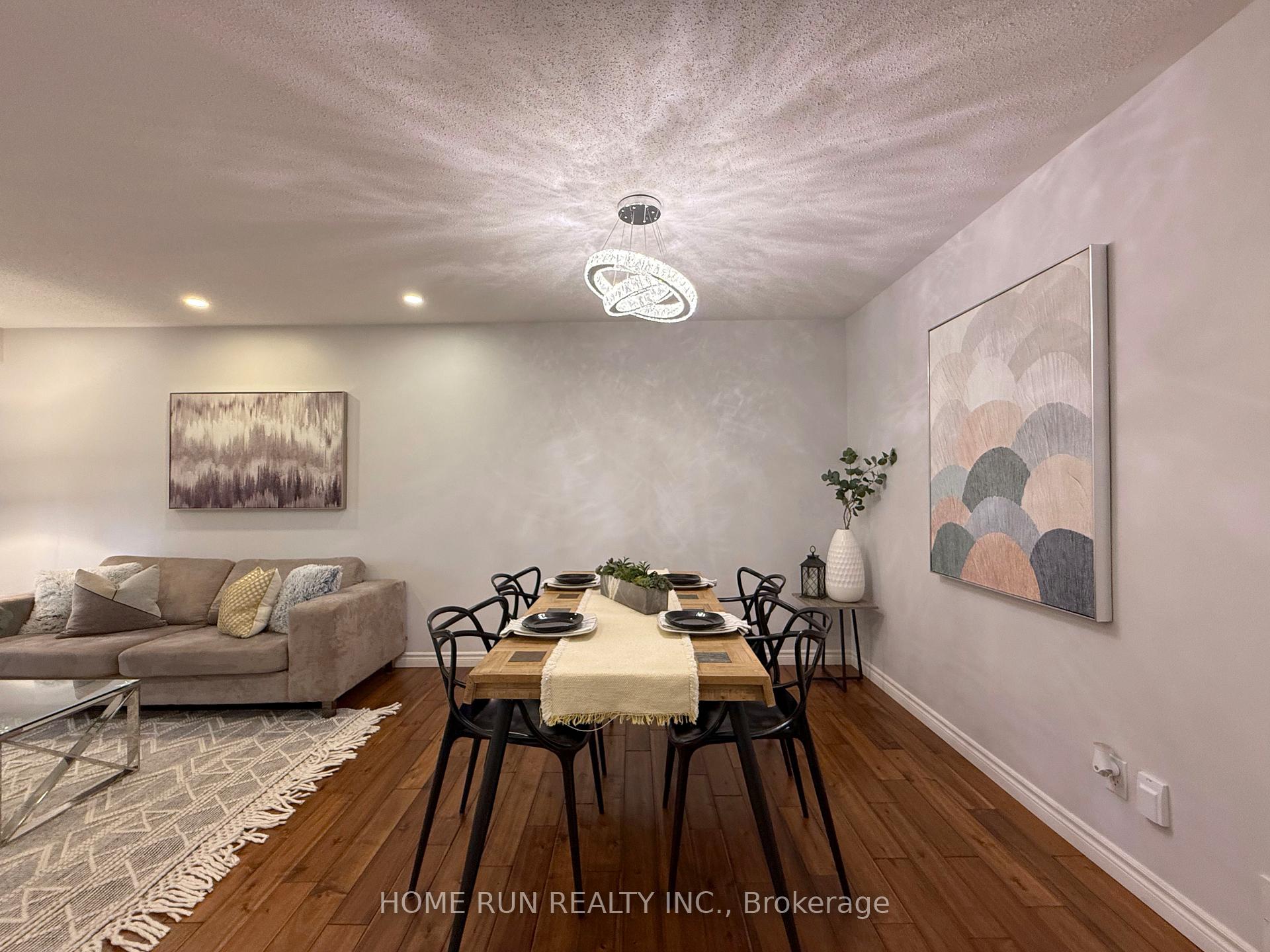 Photo 9 of 49 Deerfox Drive, Ottawa, Barrhaven - Longfields — HOMEH
