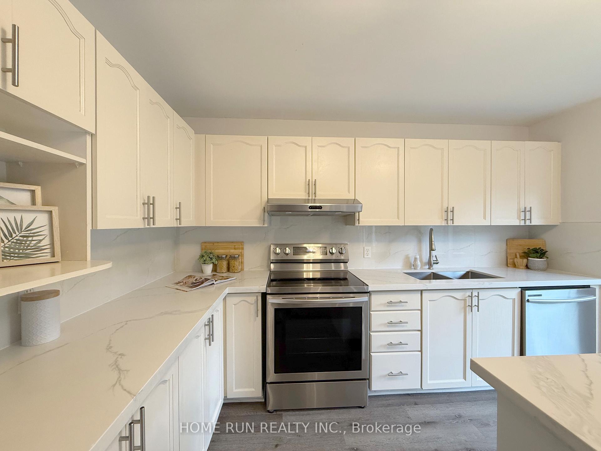 Photo 19 of 49 Deerfox Drive, Ottawa, Barrhaven - Longfields — HOMEH