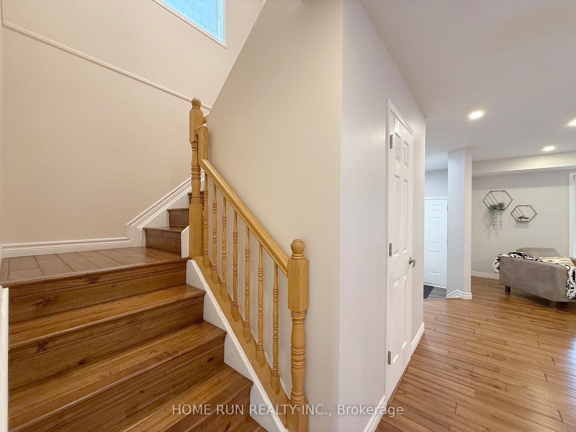 Photo 22 of 49 Deerfox Drive, Ottawa, Barrhaven - Longfields — HOMEH