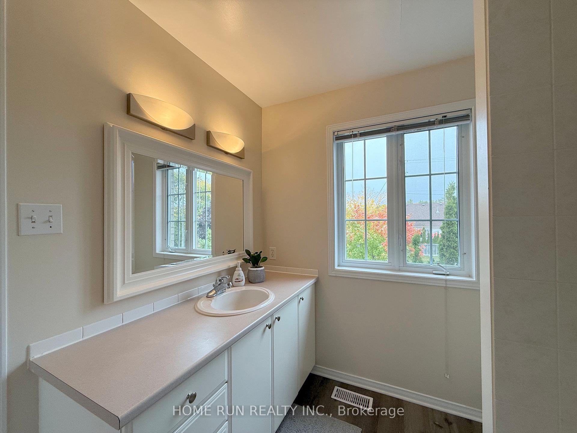 Photo 28 of 49 Deerfox Drive, Ottawa, Barrhaven - Longfields — HOMEH