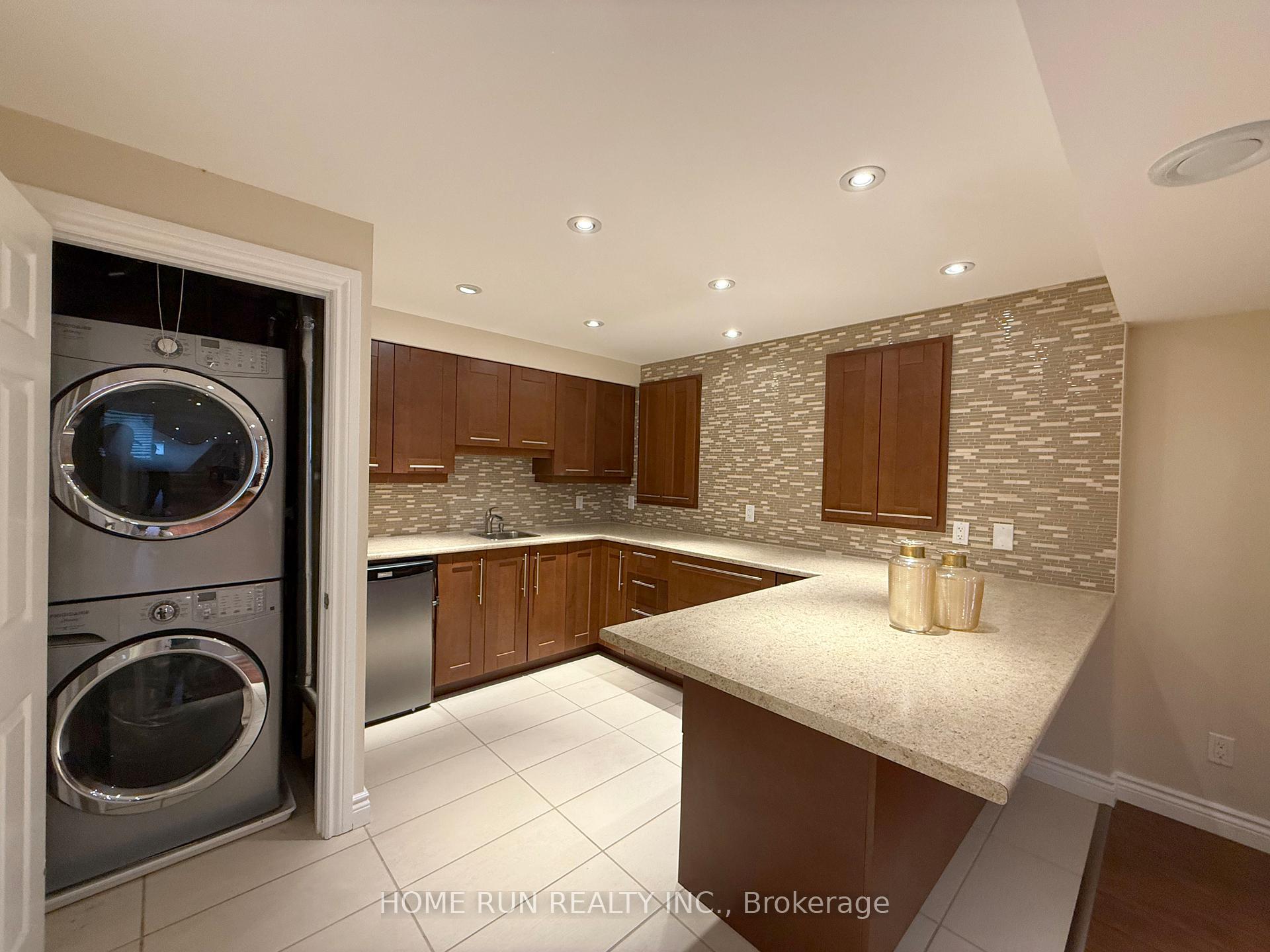 Photo 36 of 49 Deerfox Drive, Ottawa, Barrhaven - Longfields — HOMEH